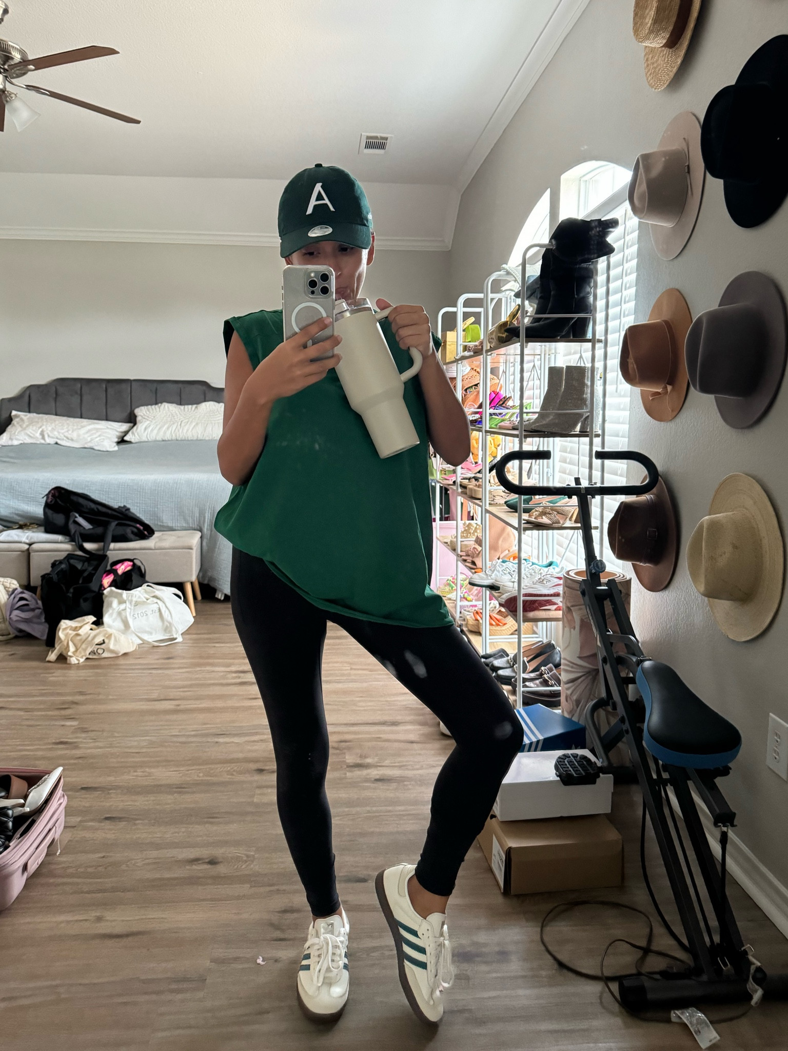 Comfy style 🫶🏼

#LTKStyleTip #LTKFitness #LTKSeasonal