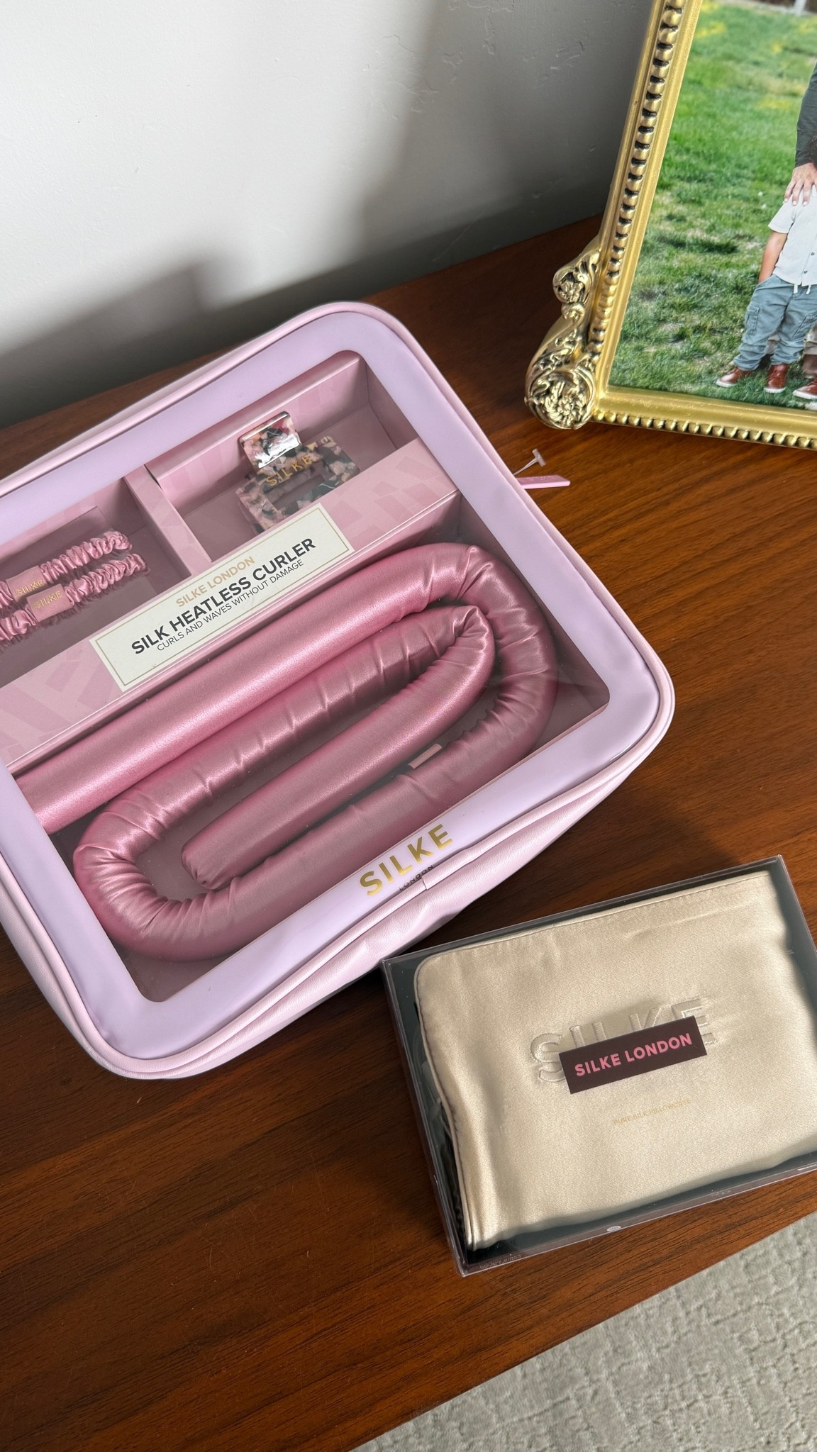 What I used for heatless curls! @SILKE London

#LTKMothersDay #LTKselfcare #LTKBeauty