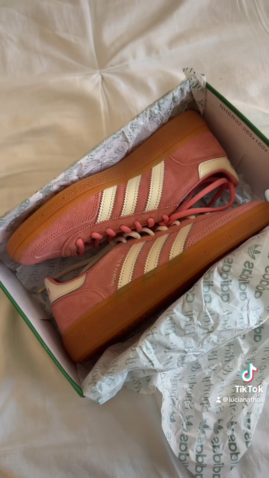 pink spezials 🌺

I got a men’s 4.5!! I usually wear a women’s 5 🤍