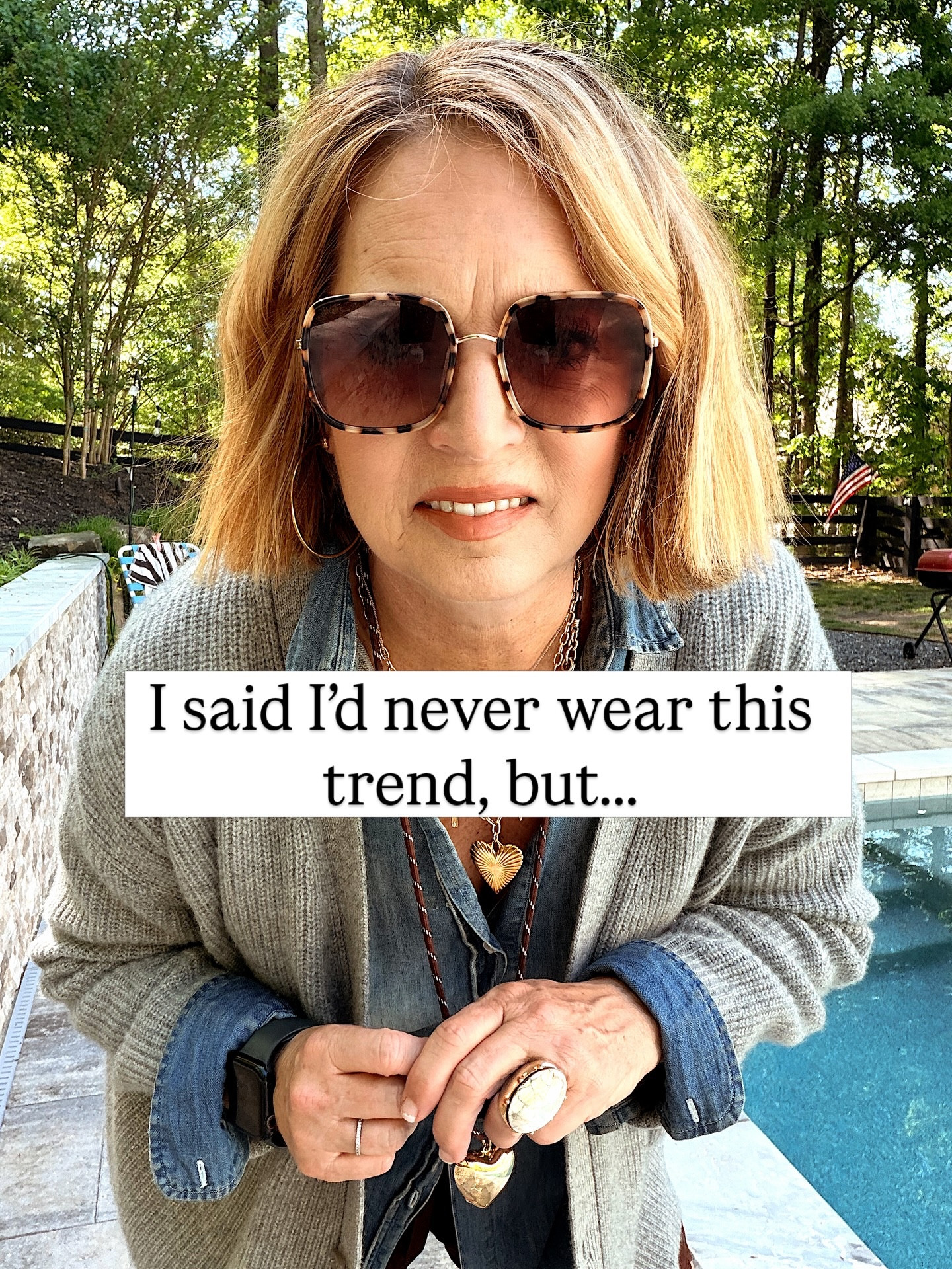 I just said about 3 weeks ago that this was a trend I did not see myself wearing. It’s amazing what three weeks of trend immersion and 30 degrees of warmth can do to change a mind. ☀️ Does this happen to you? Are you trying this trend yet?

Comment NEVER for the links.

#over50intrends #modernmidlifecool #quietluxury #springstyleover50 #showupinmidlife