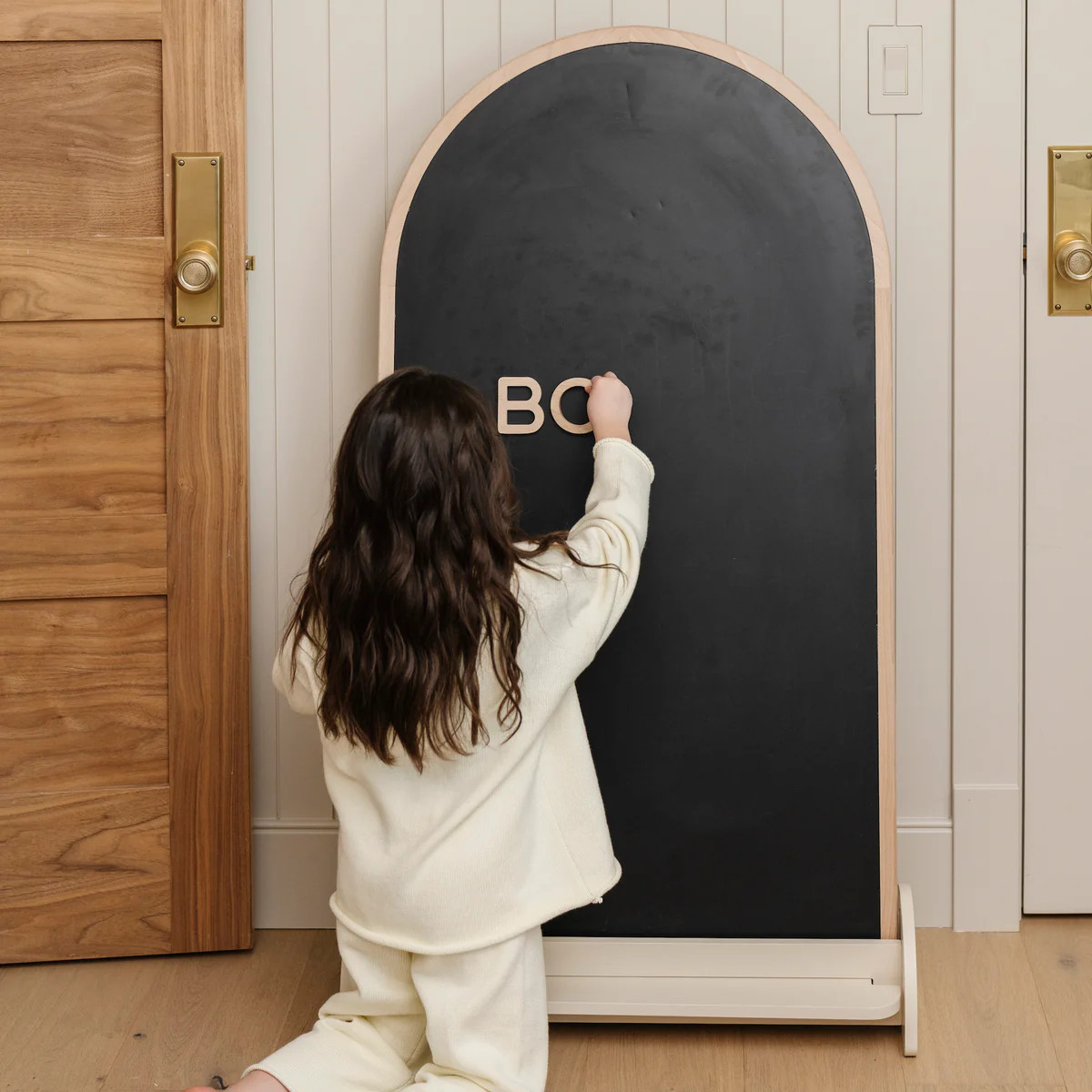 Arched Chalkboard + Stand Bundle | Gathre