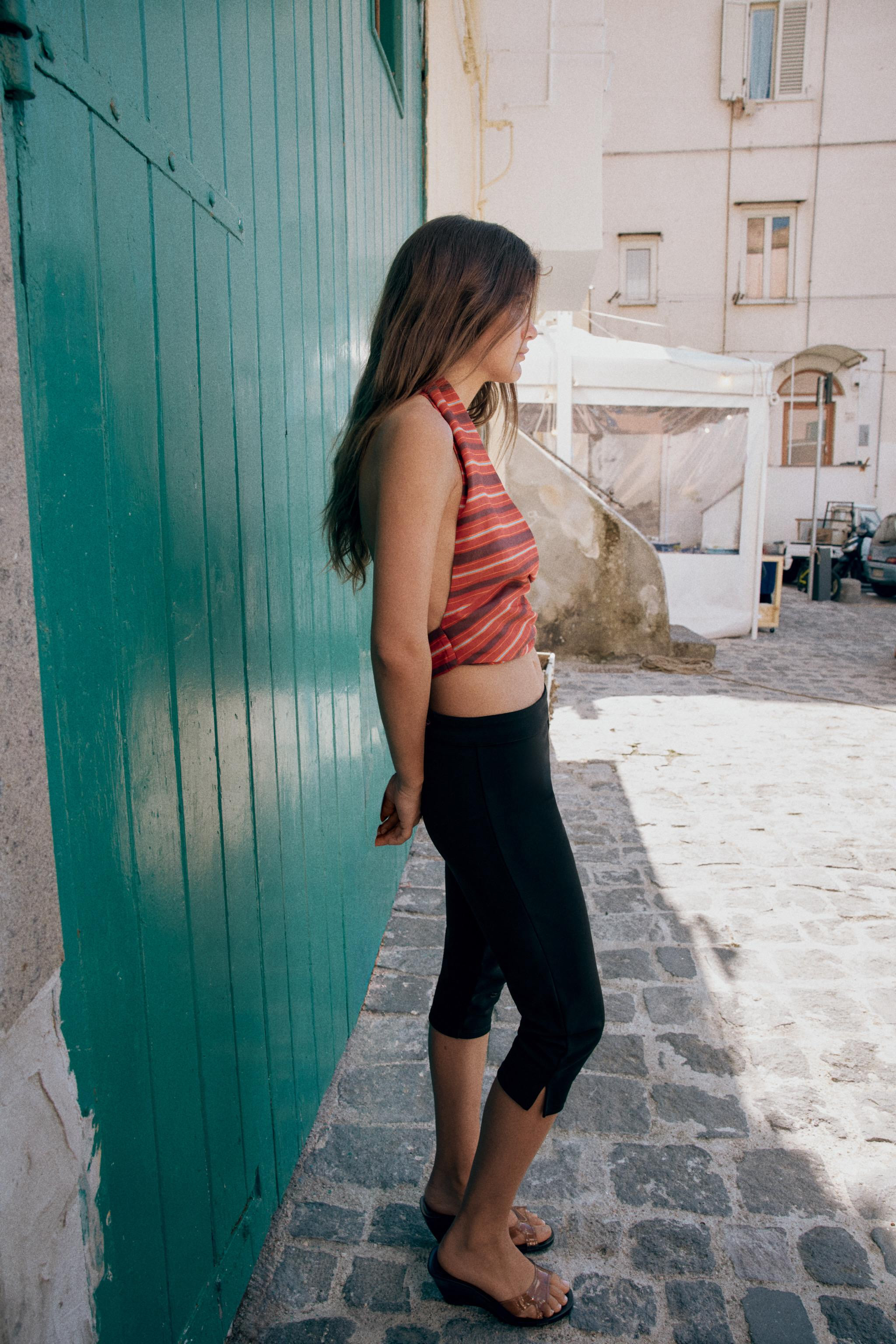 STRIPED CROSSOVER HALTER TOP | Zara UK