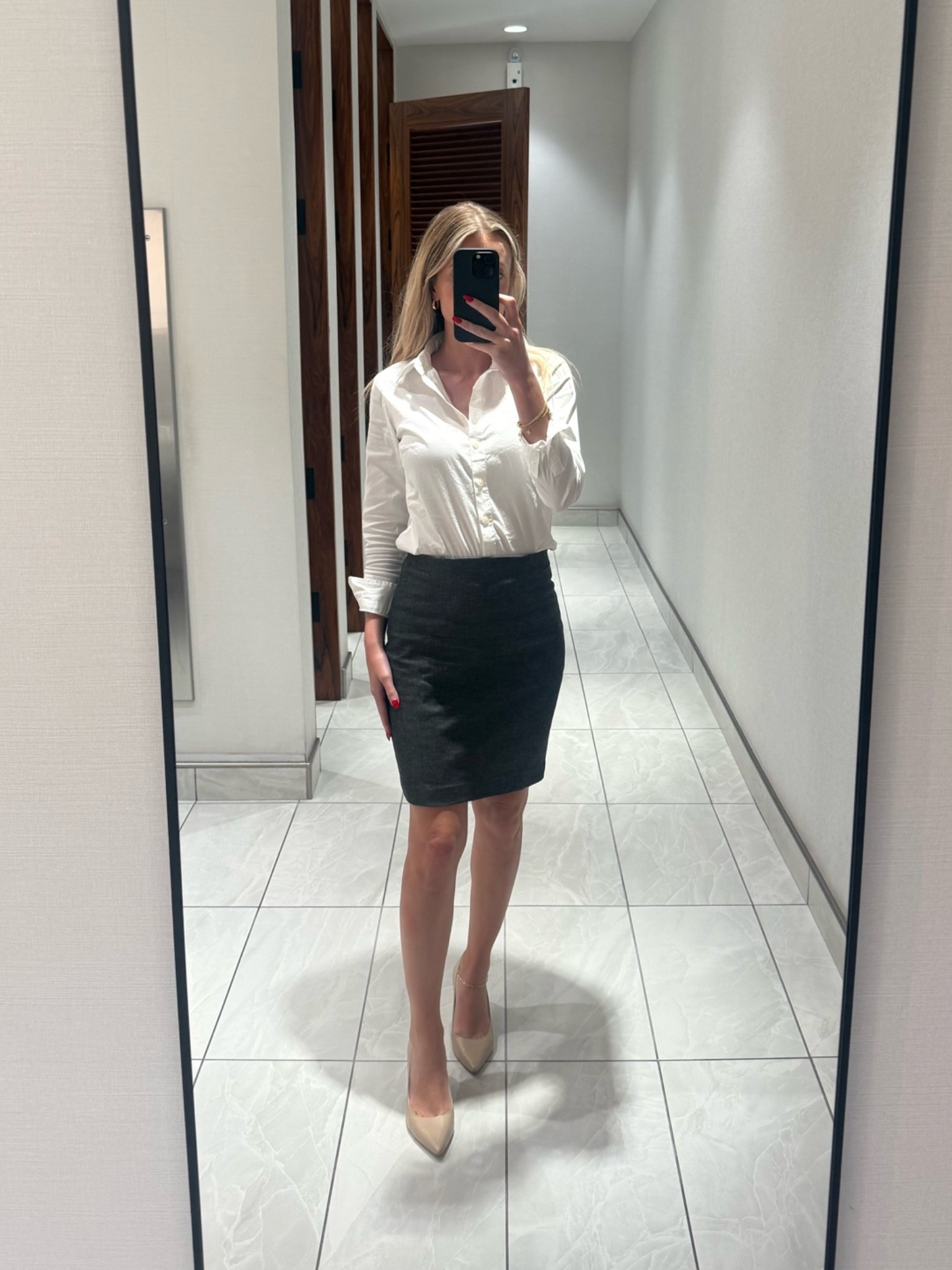 Work outfit 
attorney
Lawyer 
Work shirt 
work shoes

#LTKgrwm #LTKootd #LTKWorkwear