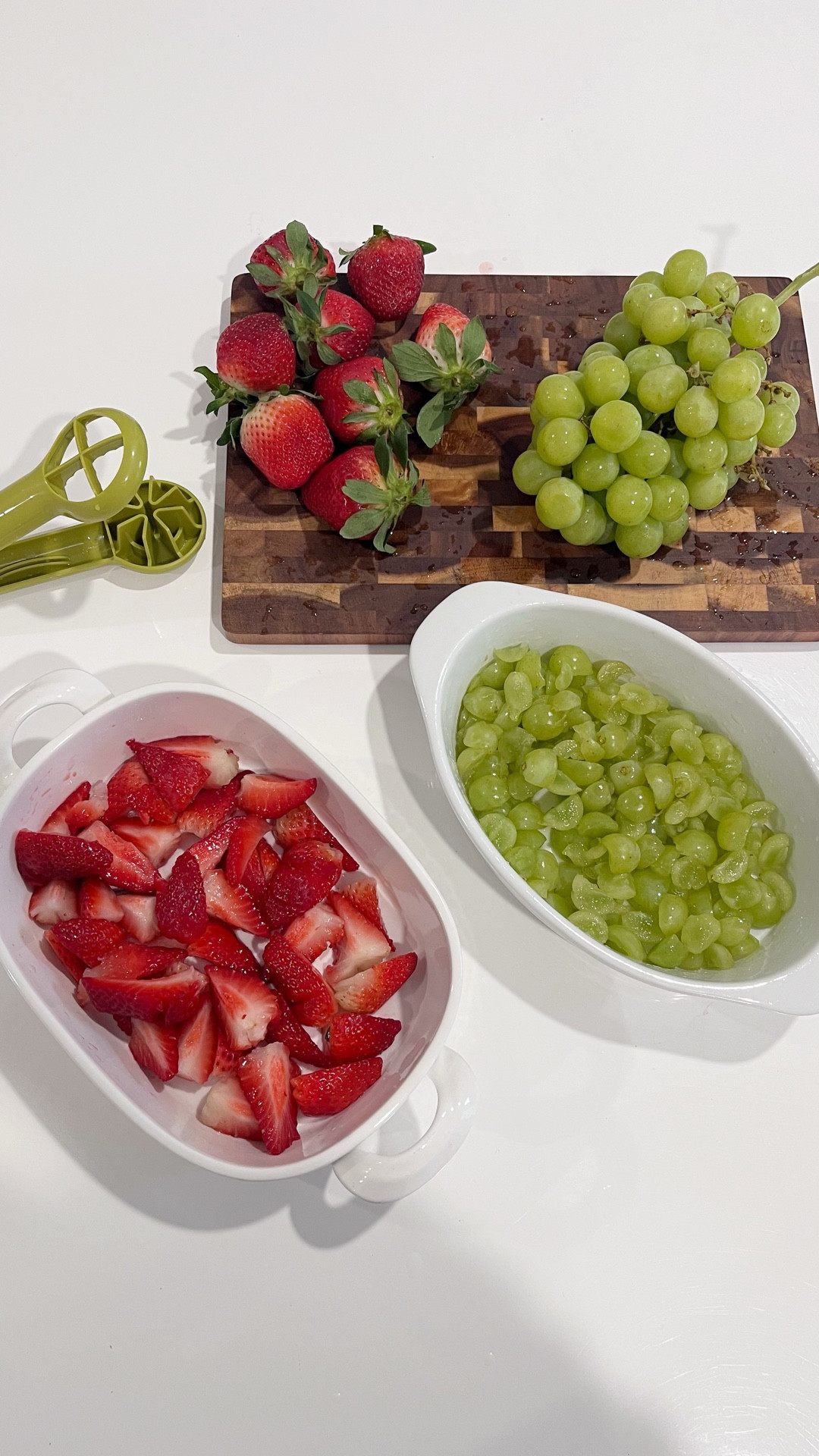 Portable Fruit Cutter - No Blade, Easy, Ideal  for Grapes, Cherries, Tomatoes, Strawberries, and Small Fruits, @temu 
Click the link in https://temu.to/m/ulmxr73wpqa  🔍 c0de [acr852913] on the Temu app to get the products at amazing prices!

#temu #temufinds #shoptemu #smallappliances #home ad

#LTKmomlife #LTKHome #LTKdayinmylife