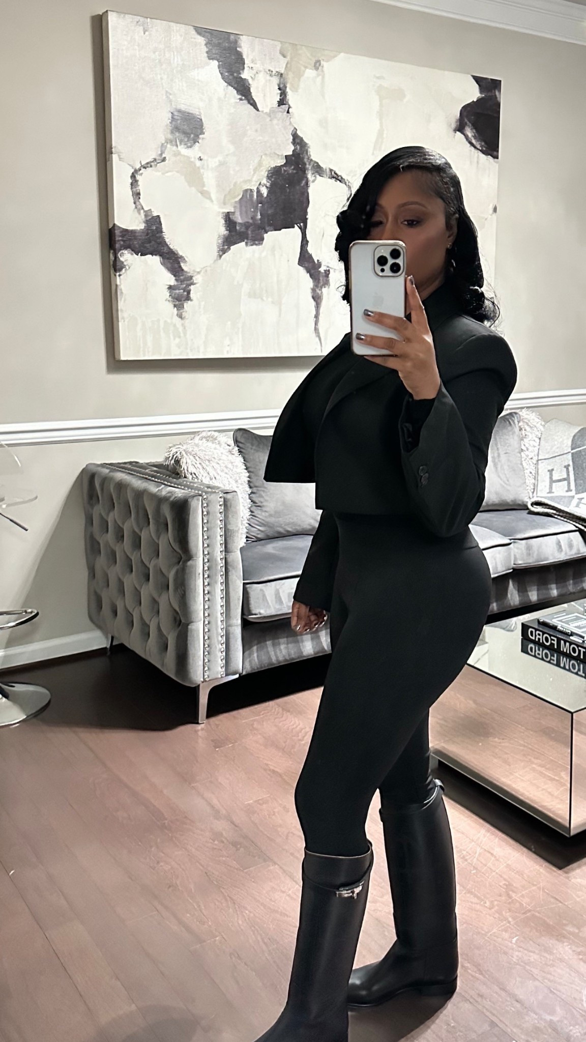 ALL BLACK EVERYTHING 🖤✨

You can never go wrong with an all-black look…EVER 😌💅🏽

Leggings, boots, and a structured blazer = effortless, clean, and put together every time.

It’s simple, it’s chic, and it always gives that “she means business” energy.

Minimal but still making a statement 🤍

Shop my all-black essentials on my LTK
tinasnow_ 💋

#LTKStyle #LTKFinds #AllBlackEverything #ChicStyle #ItGirlFashion #MinimalStyle #StreetStyleChic #WardrobeEssentials #LuxuryVibes #LTKFashion 

#LTKWorkwear #LTKPetite #LTKMidsize