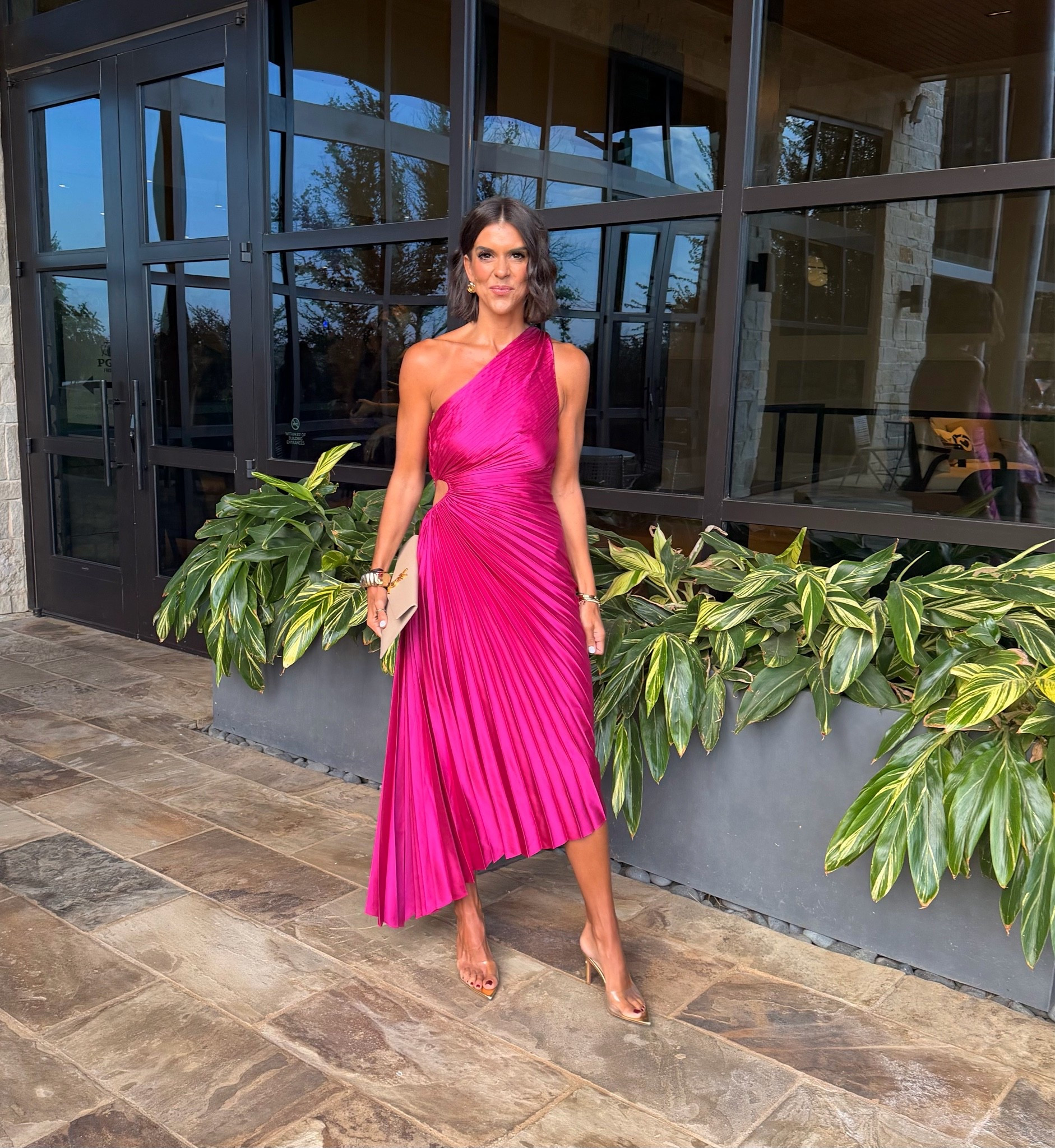 Tonight’s dress for the final party- size xs. Use code SHANNON35 to save!

#LTKCon #LTKSeasonal #LTKmomlife