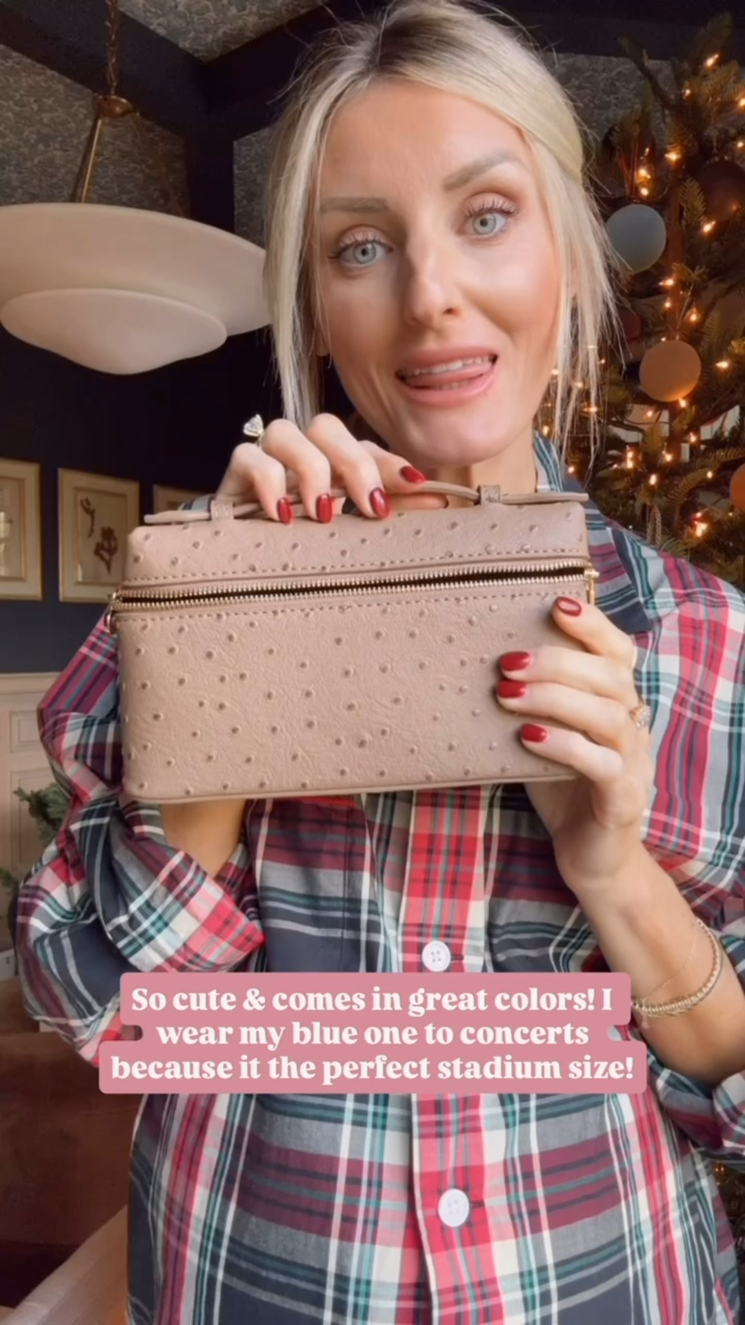 This bag is perfect to bring inside stadiums! I love that it comes with a strap too so you can wear it multiple ways! This would be a great gift for a college girl! 

Loverly Grey, Amazon find, holiday gift guide, holiday gift ideas, game day bags 

#LTKHoliday #LTKFindsUnder50 #LTKGiftGuide