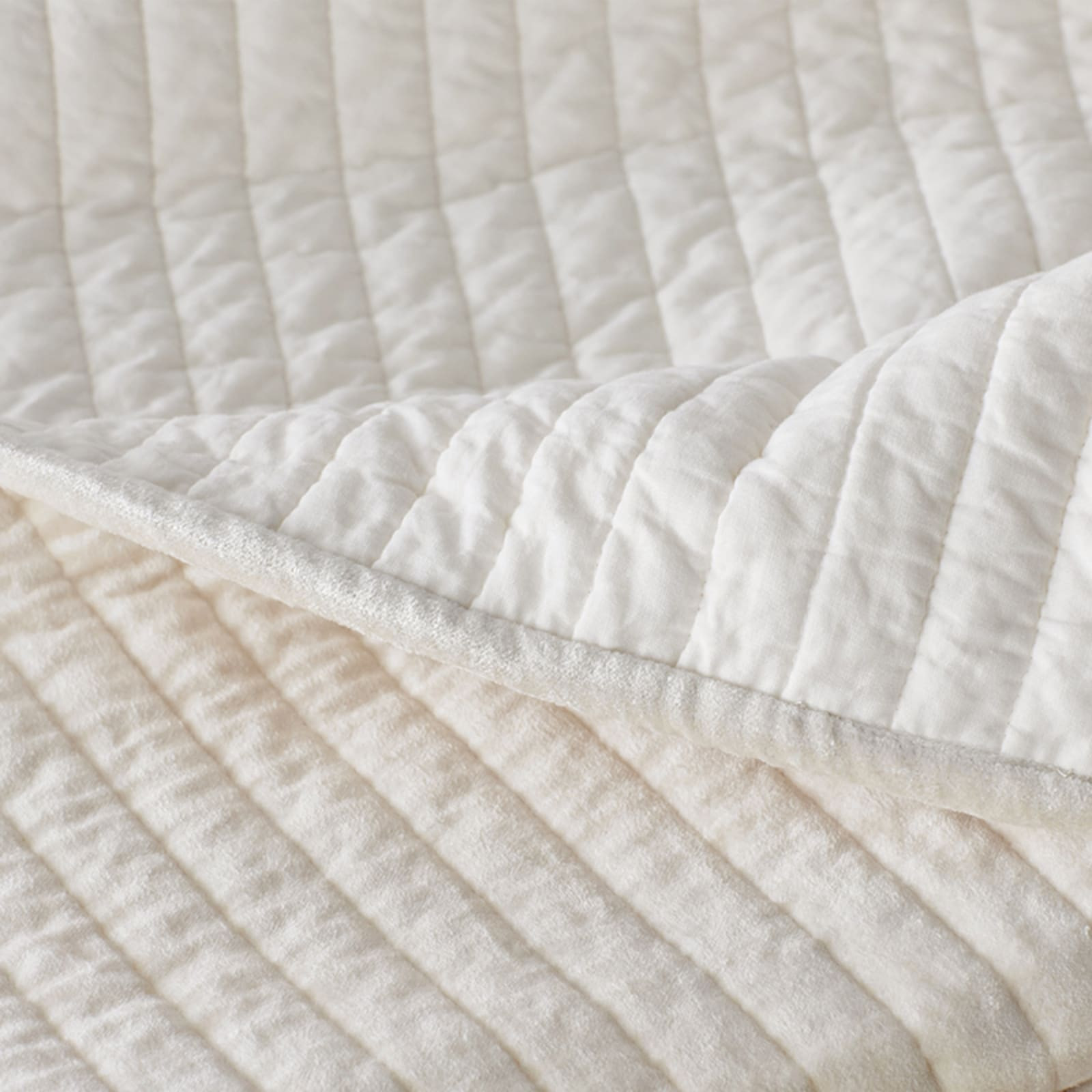 Legends Luxury™ Harmony Velvet Quilt | The Company Store