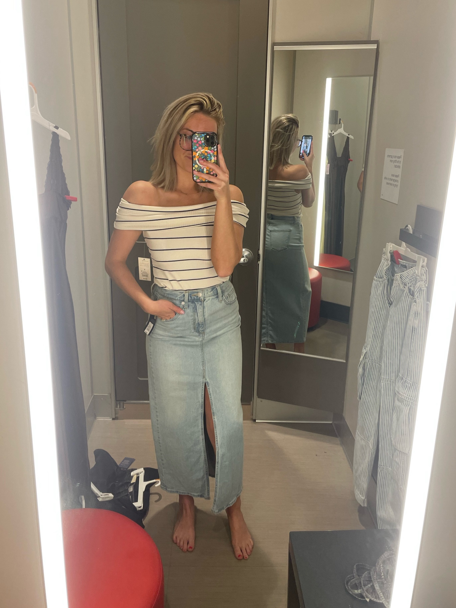Jean skirts > 

#LTKGiftGuide #LTKStyleTip #LTKSeasonal