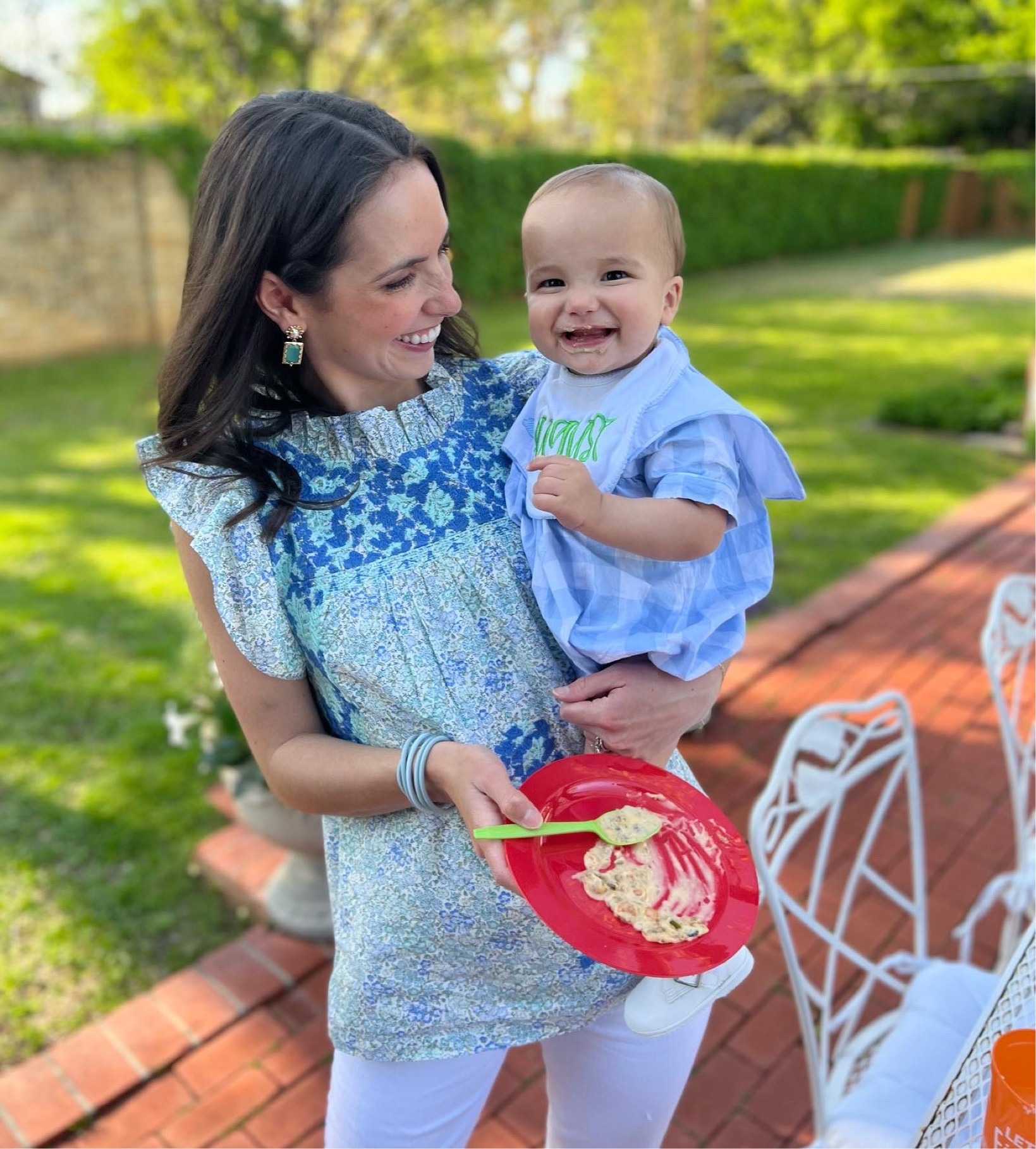 Ruffle baby blue top! Runs big, wearing xs! 🤍

And the Jeans I can’t live without! 