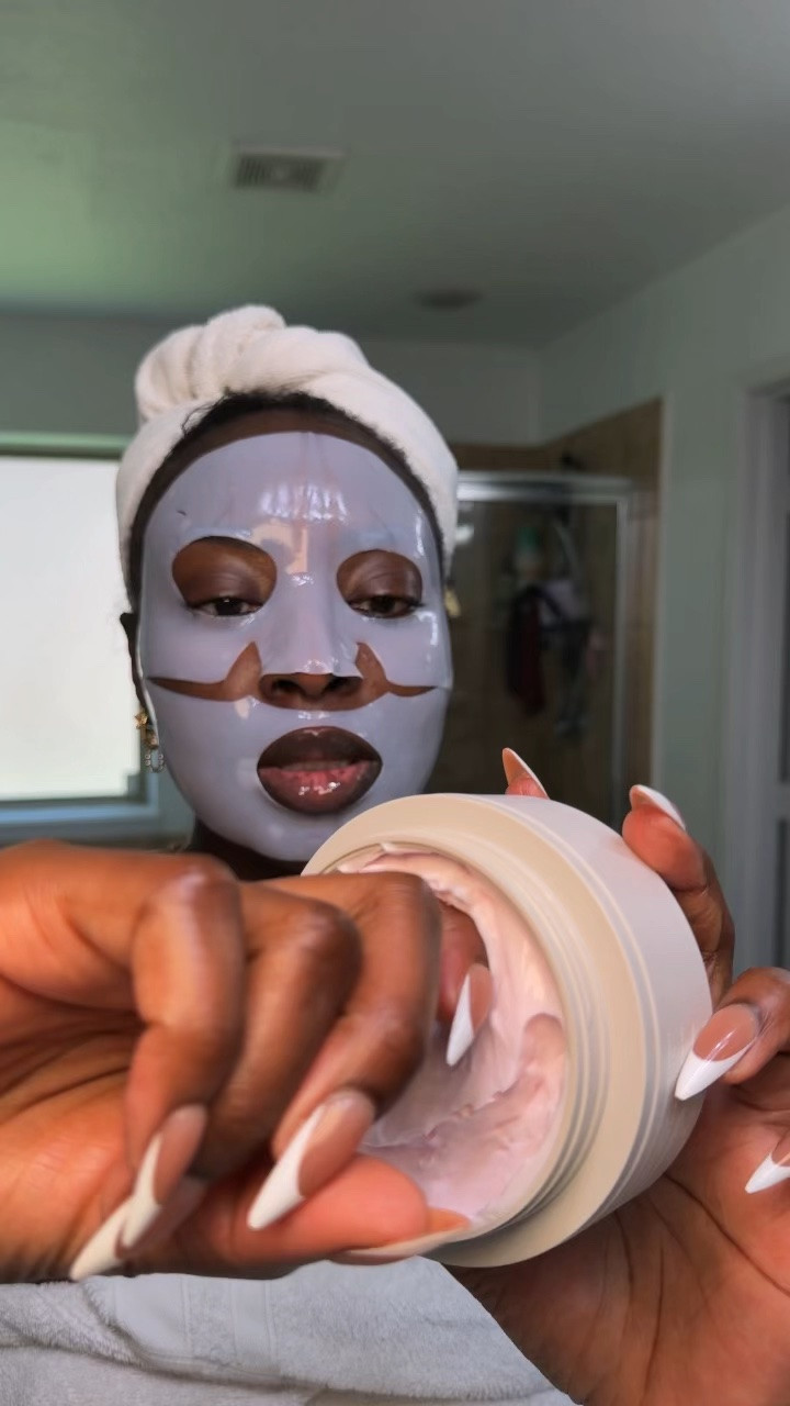 I always blend a body oil with my moisturizer. Leaves a gorg scent and beautiful glow!
