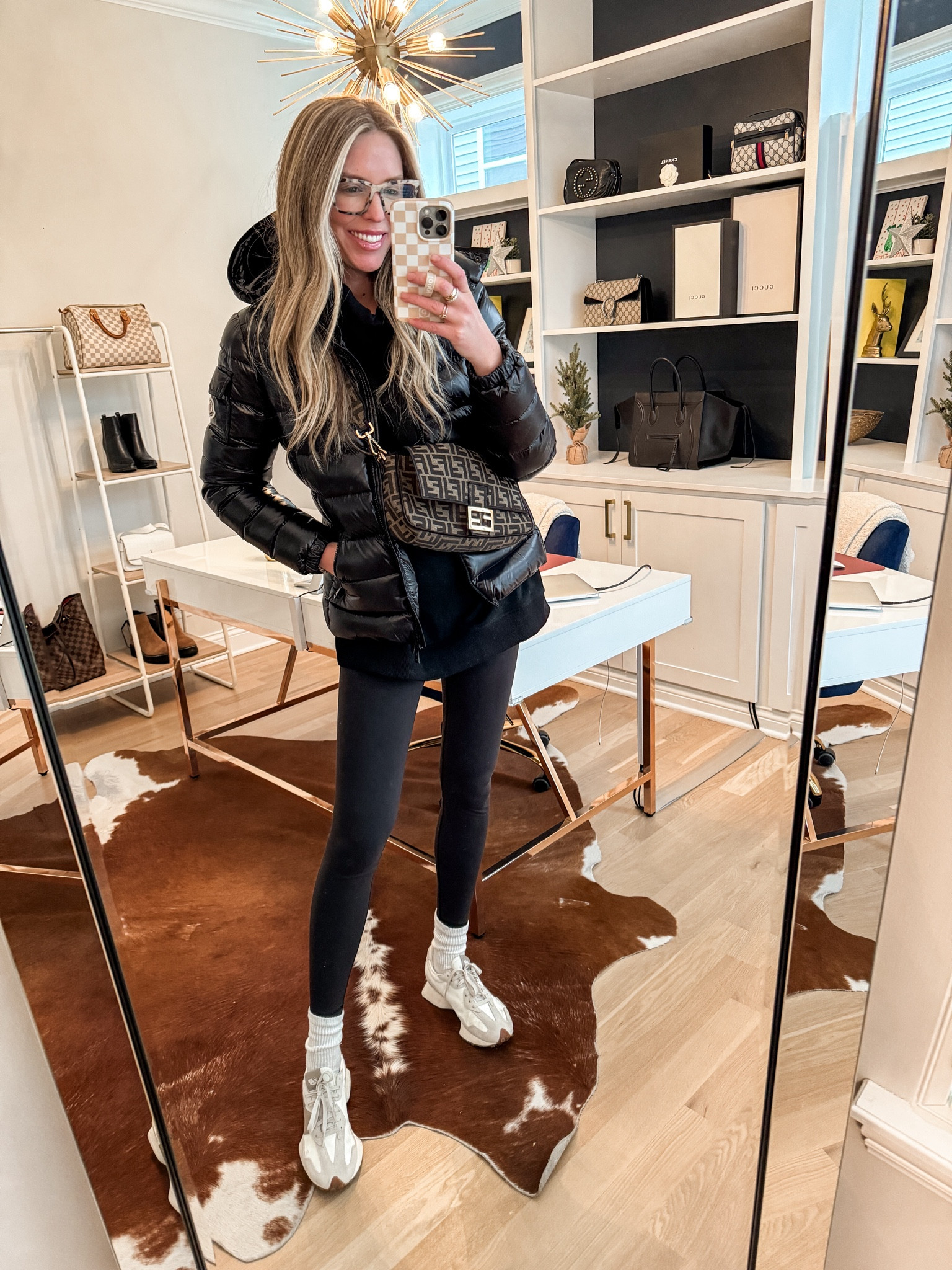 Winter outfit / puffer coat

Wearing a 2 in the jacket, small in the sweatshirt and leggings. Sneakers fit true to size 


#LTKshoecrush #LTKstyletip #LTKfindsunder100
