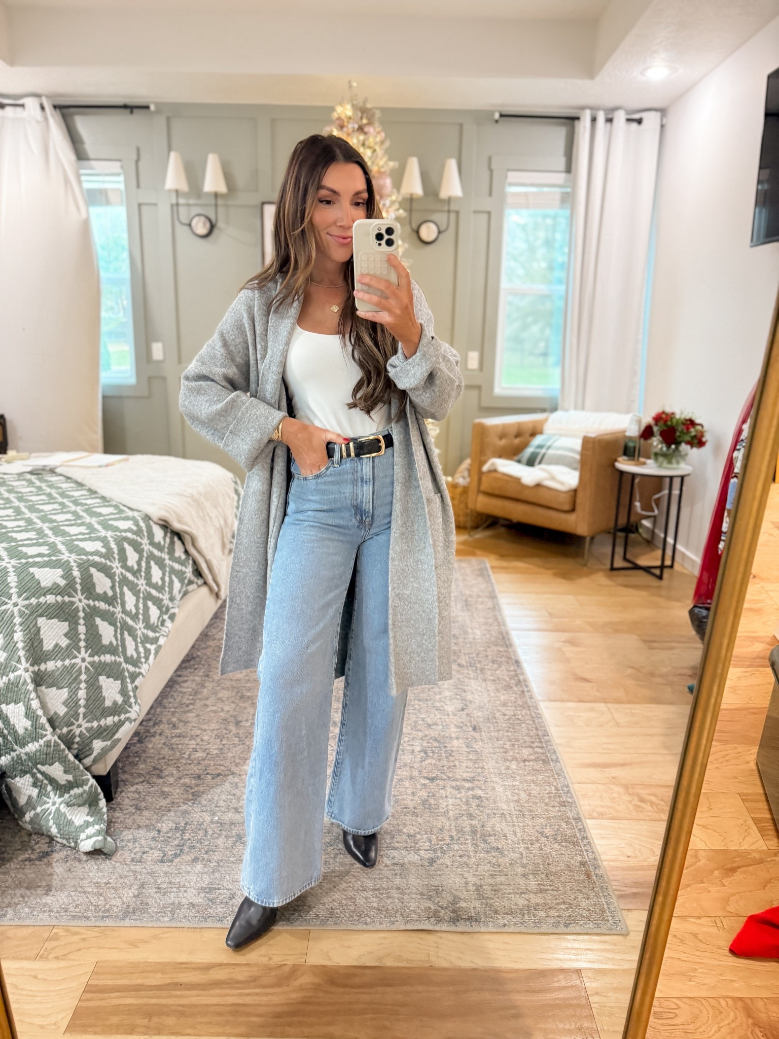 This cardigan will make a perfect last minute gift for mom, sister or MIL! The whole look will get here before Christmas! 

#LTKGiftGuide #LTKHoliday #LTKFindsUnder50