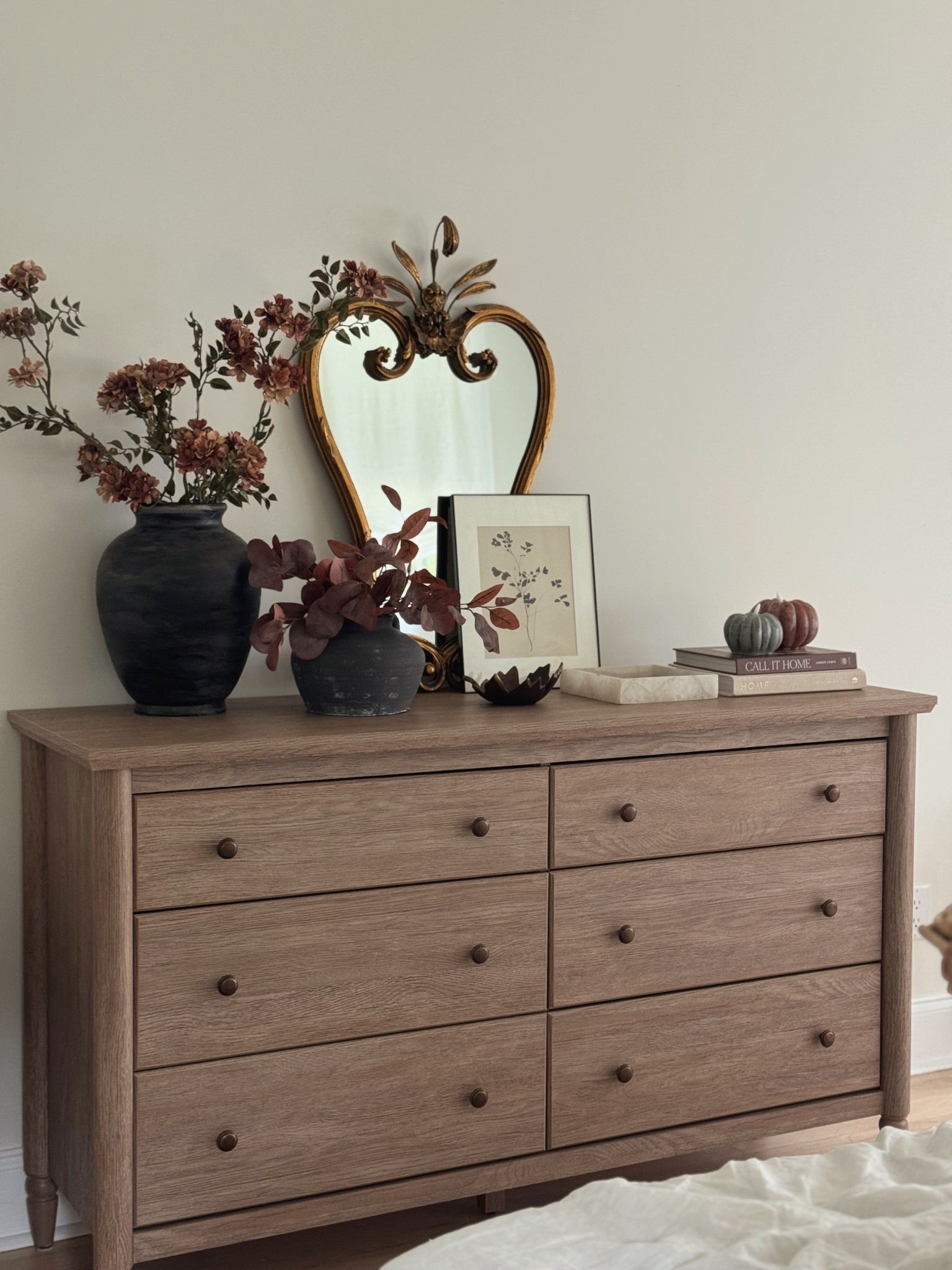 Get a similar look with these pieces I’ve sourced! 🤎🫶🏼

#LTKSeasonal #LTKFindsUnder50 #LTKHome