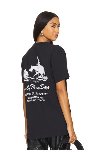 CAMISETA SILVER QUEEN | Revolve Clothing (Global)