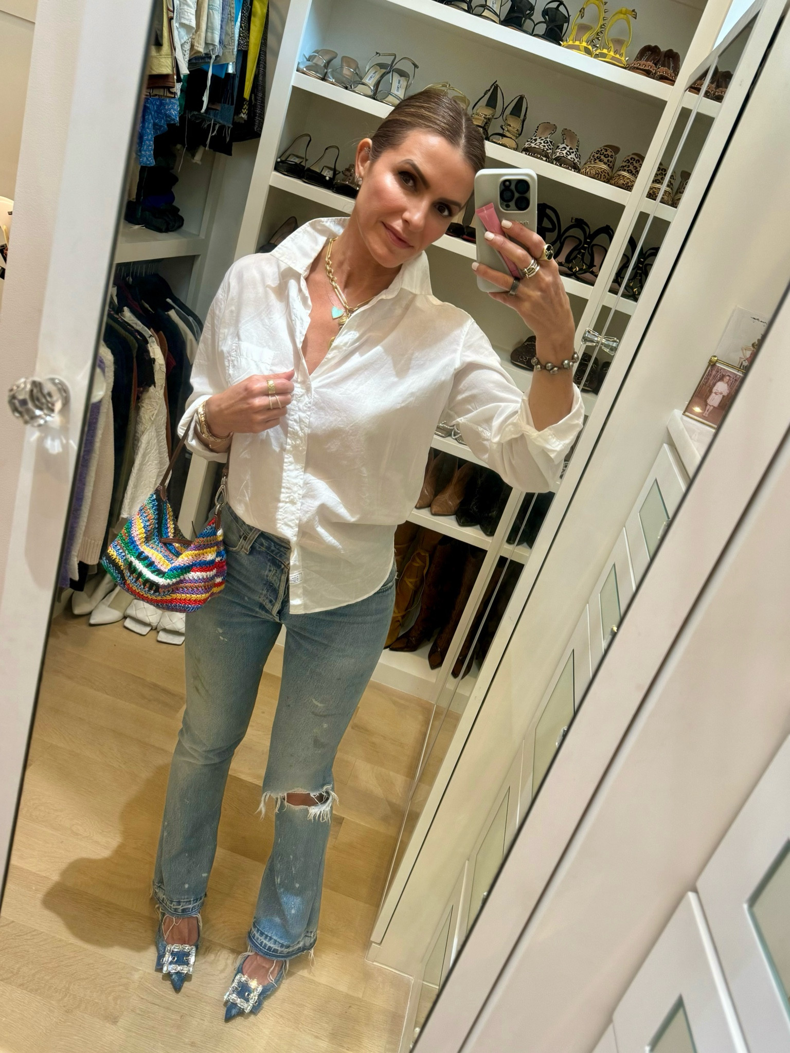 Looking for the perfect gift for her? you can’t go wrong with a new updated button-down (comes in sm colors) denim, accessories or a beautiful piece of jewelry (that won’t break the bank)❣️

blouse runs tts im wearing a small & vintage denim runs slightly small im wearing a 26  



#LTKGiftGuide #LTKHoliday #LTKShoeCrush