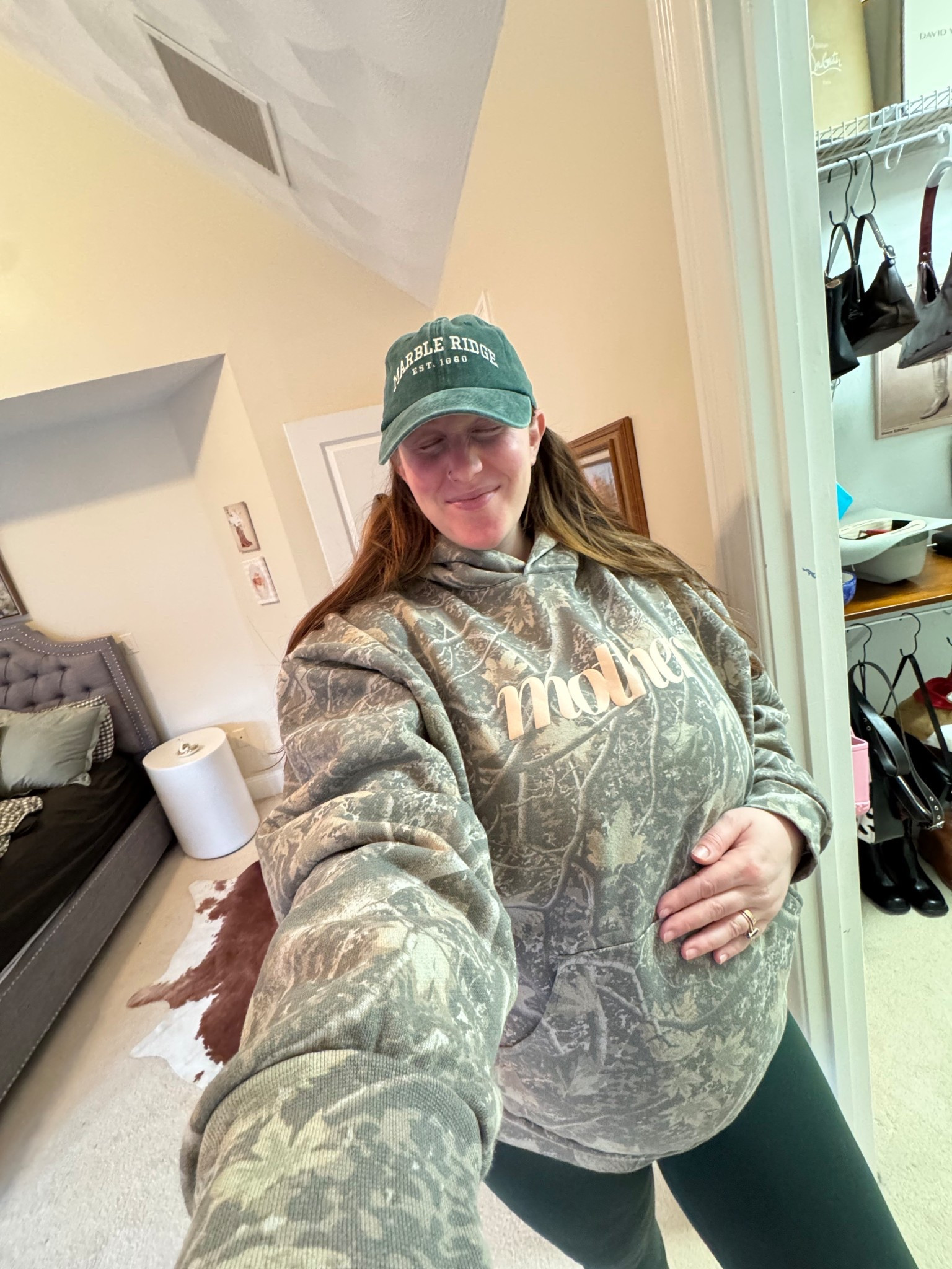 MOTHER sweatshirt 😇🩷

#LTKMidsize #LTKgrwm #LTKmomlife