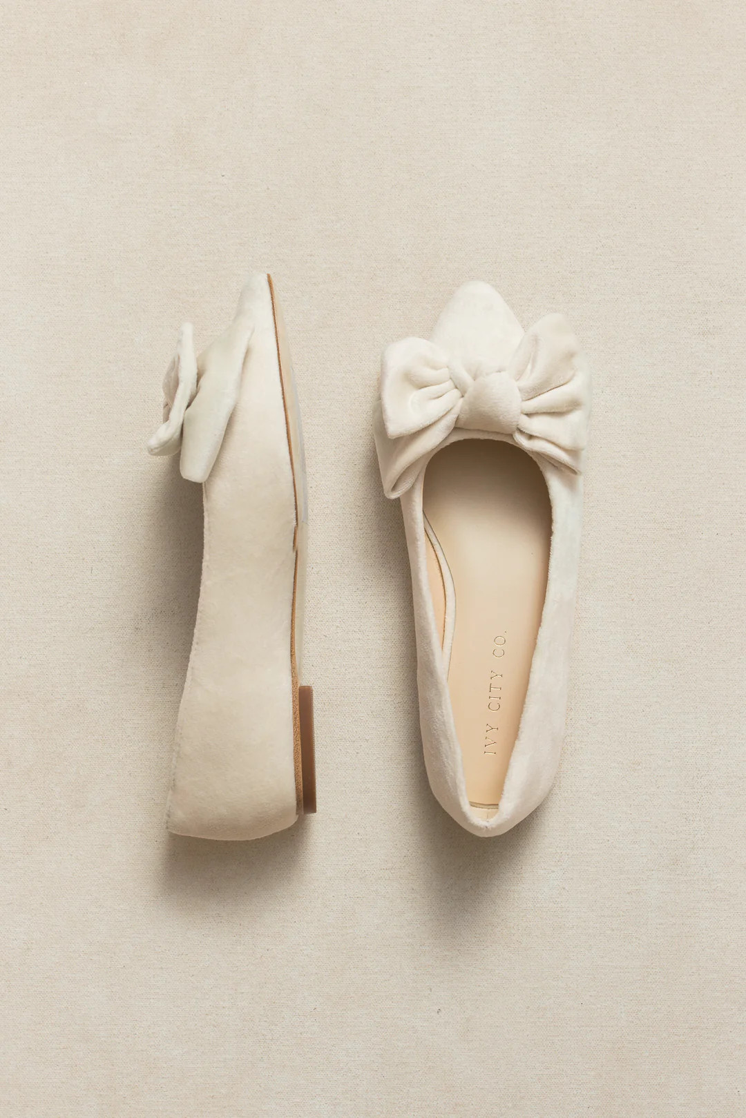 Mini Ivy Bow Flat in Cream | Ivy City Co