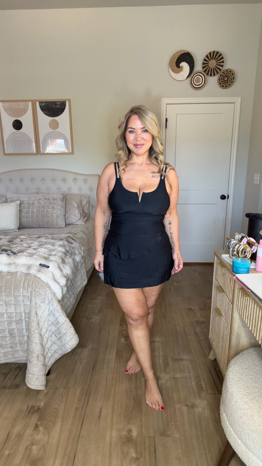 I’m not sure why but mine does not have the white trim. I’m the photo I ordered it did have white trim but mine is solid black so just be aware it may or may not have the white trim but still cute either way. Size large  

#LTKOver40 #LTKPetite #LTKMidsize