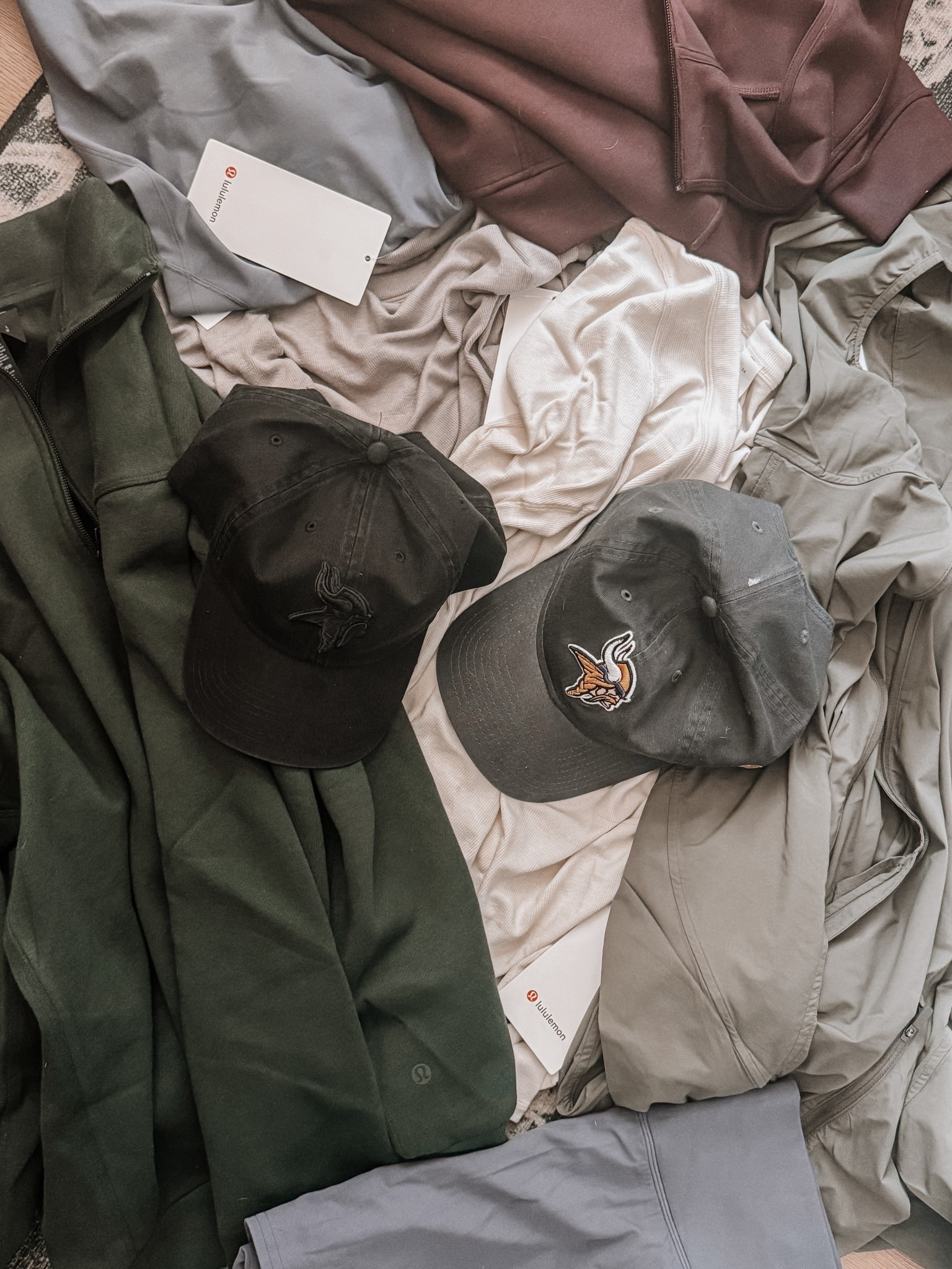 Fall haul from Lululemon 🖤 (and NFL)

#LTKSeasonal #LTKMidsize #LTKSaleAlert