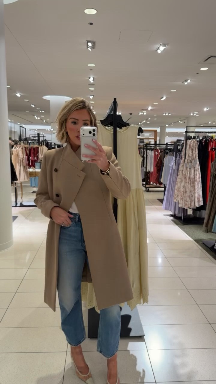 The trench coat of my dreams Selling out fast 🏃🏼‍♀️I’m in a size 6 for reference!!

#LTKootd #LTKgrwm #LTKSeasonal