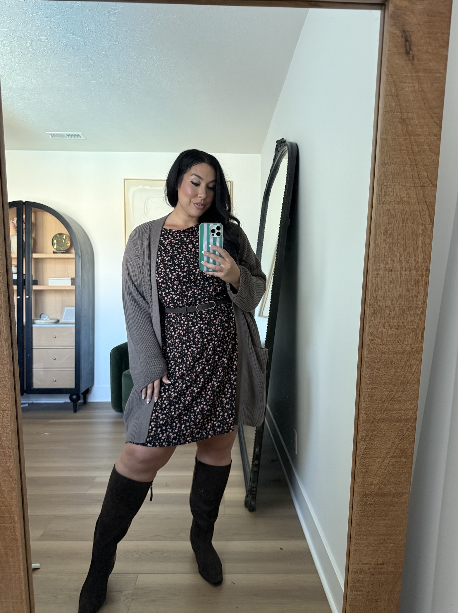 We love a little floral dress moment, and it’s so affordable!

Dress: XL
Cardigan: XL

fall outfits, fall style, fall dresses, work outfit ideas for fall, what to wear to work, mid size outfits for fall, affordable outfit ideas

#LTKootd #LTKSeasonal #LTKMidsize