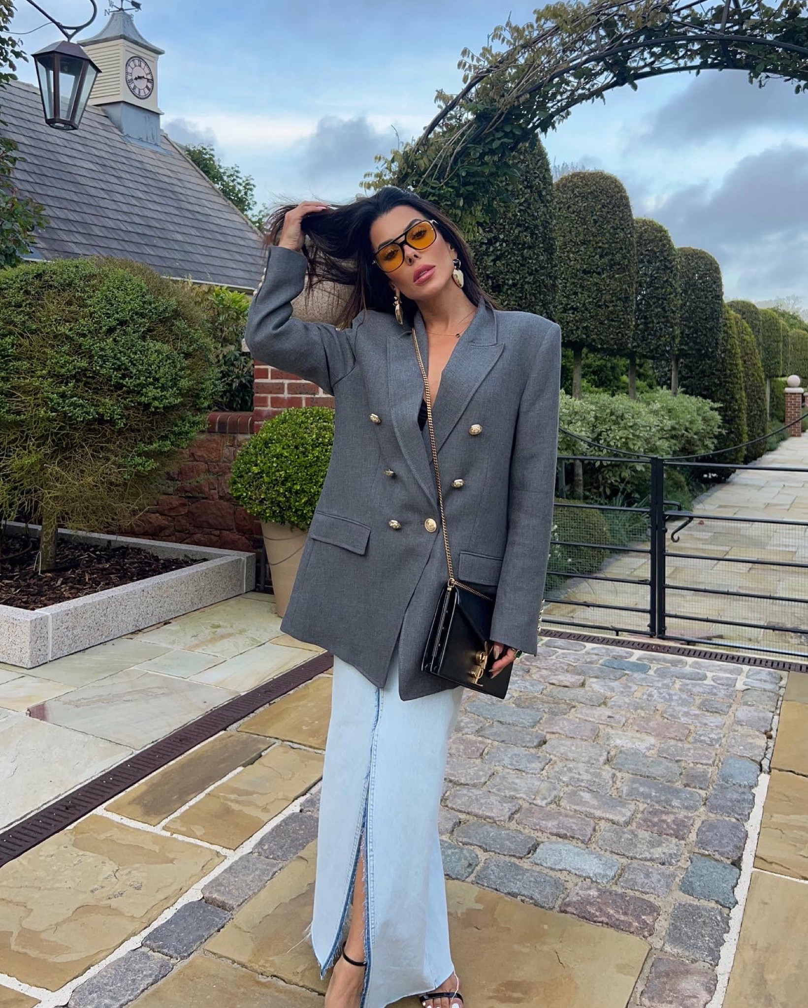 How I wear a jeans skirt: with blazer 🫶🏽

#LTKeurope #LTKGiftGuide #LTKbrasil