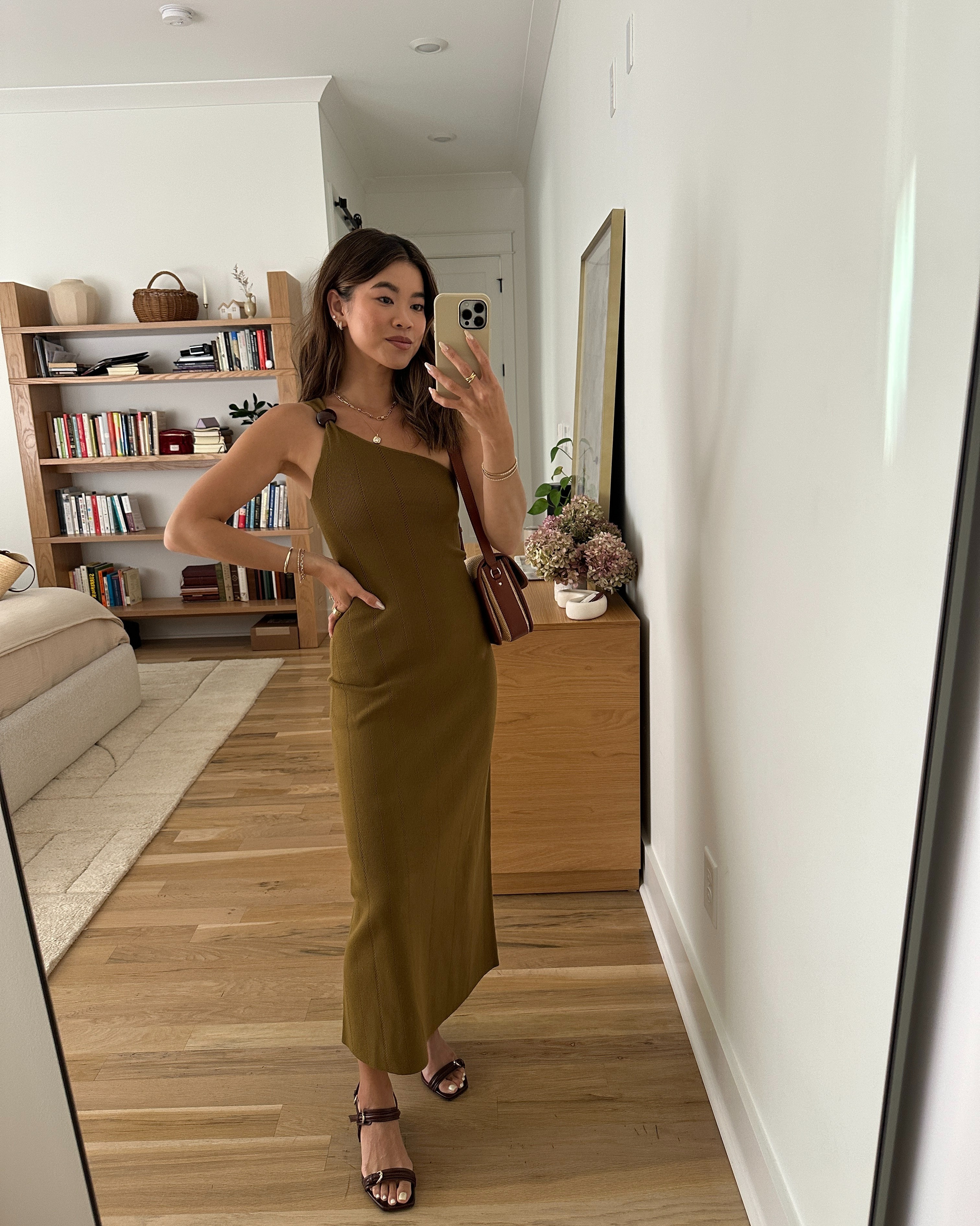 I love the one shoulder detail on this @SEZANE dress. It’s so comfy and petite friendly!

Wearing the Sezane Luciana Dress - Size XS in Bronze.

petite fashion, get dressed with me, outfit inspiration, ootd, nashville outfit, Nashville influencer, petite style, vacation style, casual outfits, mom style, petite dress, spring outfits, spring outfit info, spring dress, spring outfit idea, summer dress, Sezane dress, spring shoes, vacation dress, casual dress, summer heels, summer sandals, summer bag 

 

#LTKSeasonal #LTKmomlife #LTKPetite