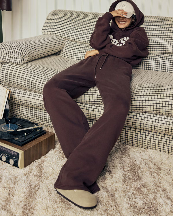 Women's High Rise Sunday Wide Leg Sweatpant | Women's Bottoms | Abercrombie.com | Abercrombie & Fitch (US)