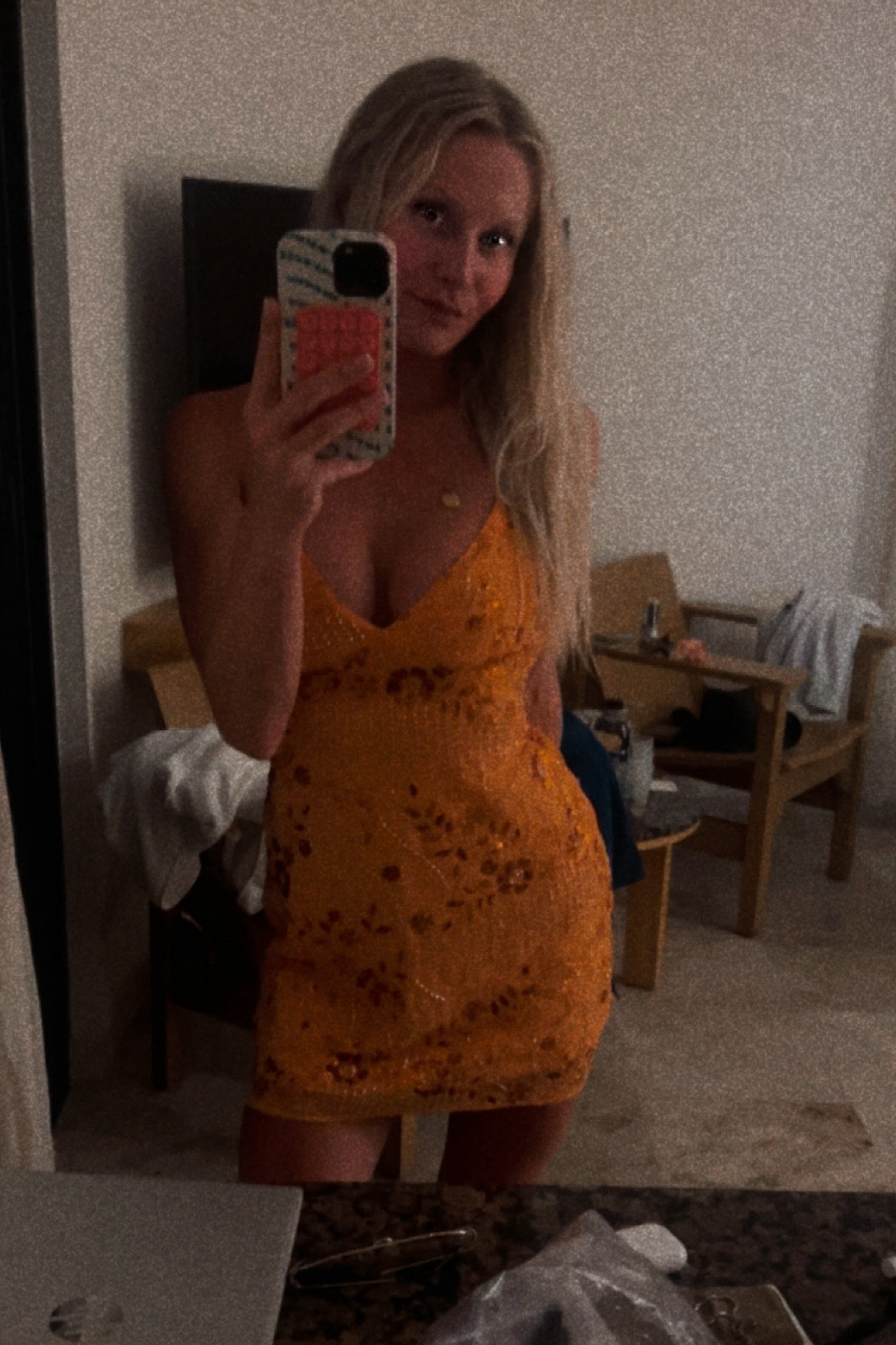 Orange sleeveless sequin dress - xs 

#LTKTravel #LTKootd #LTKWedding