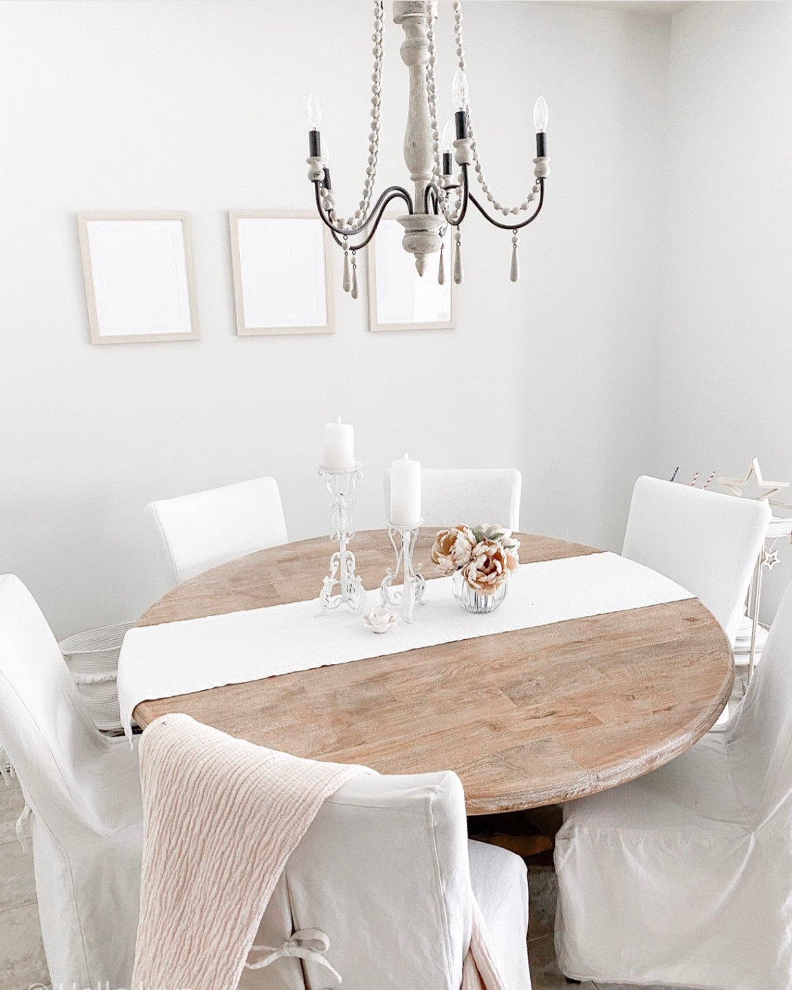 A beautiful and Bright Dining space… all ready for Valentine’s Day !

#LTKSeasonal #LTKHome