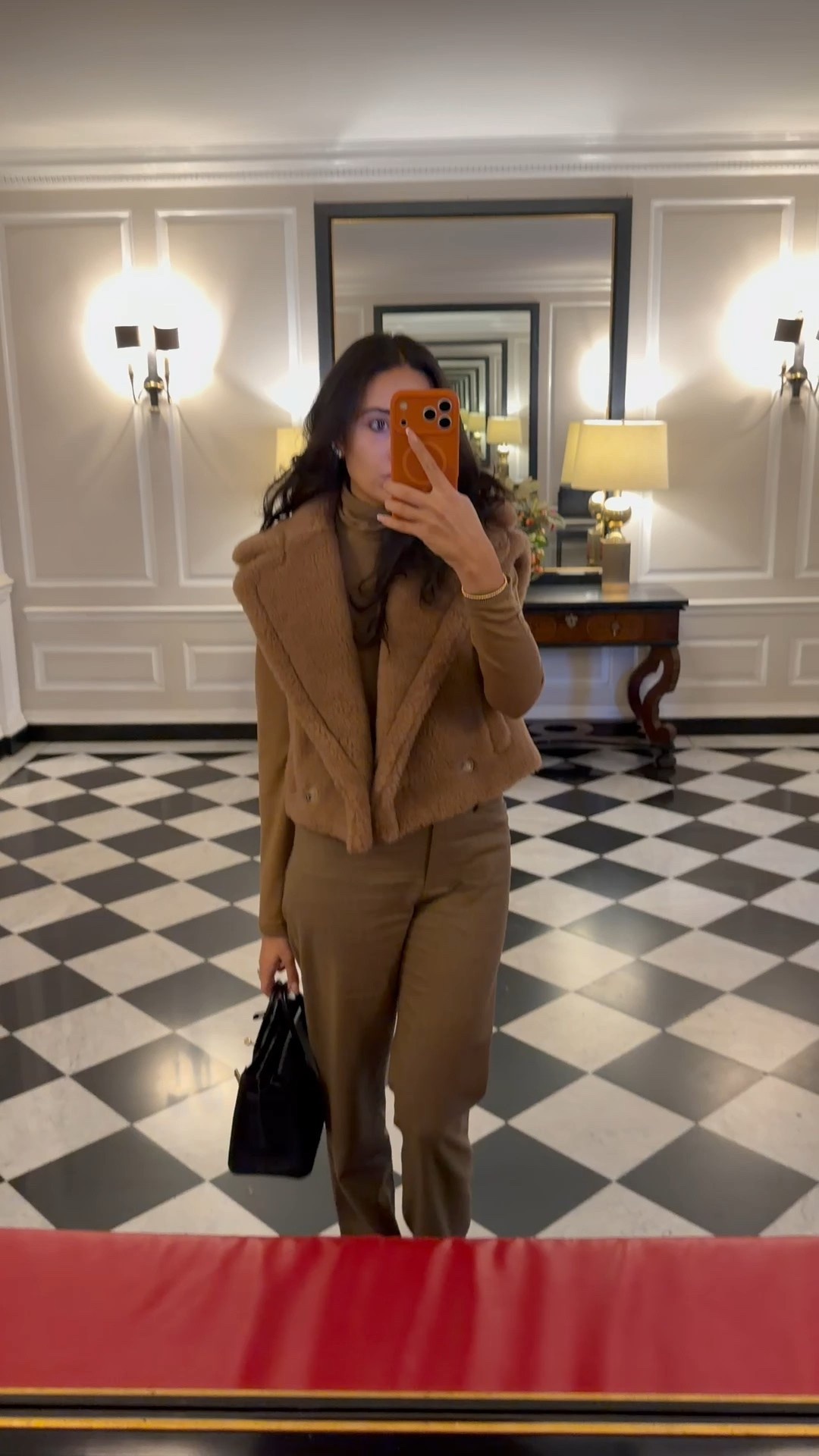 These pants make for a great alternative to denim. Tailored but feel like sweatpants 



#LTKdayinmylife #LTKHoliday #LTKgrwm