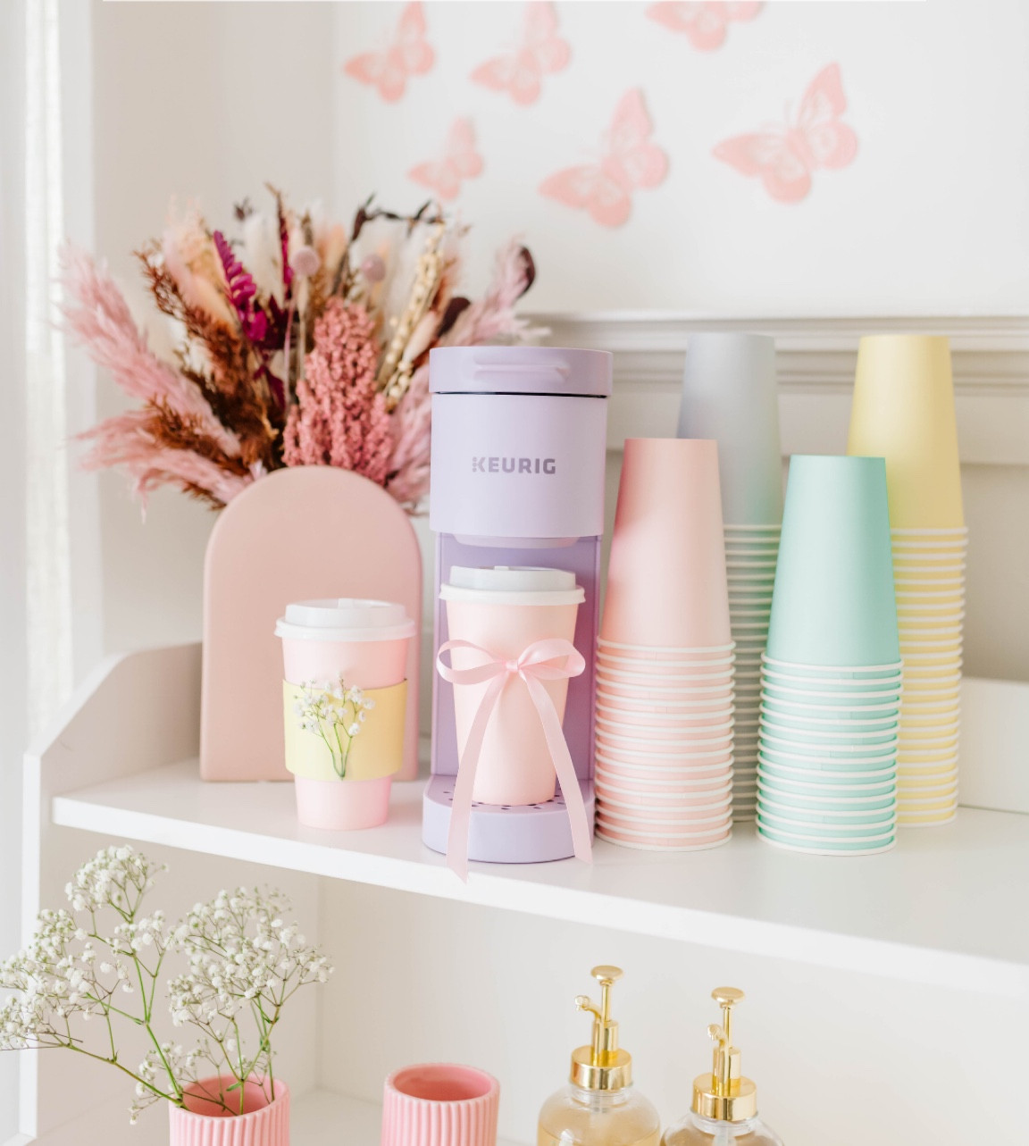 ✨🌸💕 #Ad Step up your coffee game with the Keurig® K-Mini® Go coffee maker. 💕🌸✨  
Small on space. Great coffee taste. Always ready to go. 

☕ This Keurig brewer is less than 5” wide, making it the perfect addition to any space where you want to enjoy a delicious cup of coffee. It makes (3) cups of your favorite beverage without worrying about waiting to refill your water reservoir.

Rush to stores now to grab the exclusive Keurig® K-Mini® Go, available only at Target! 🎯🏃‍♂️ 

#Target #TargetPartner
@keurig @Target 


#LTKsalealert #LTKGiftGuide #LTKxTarget