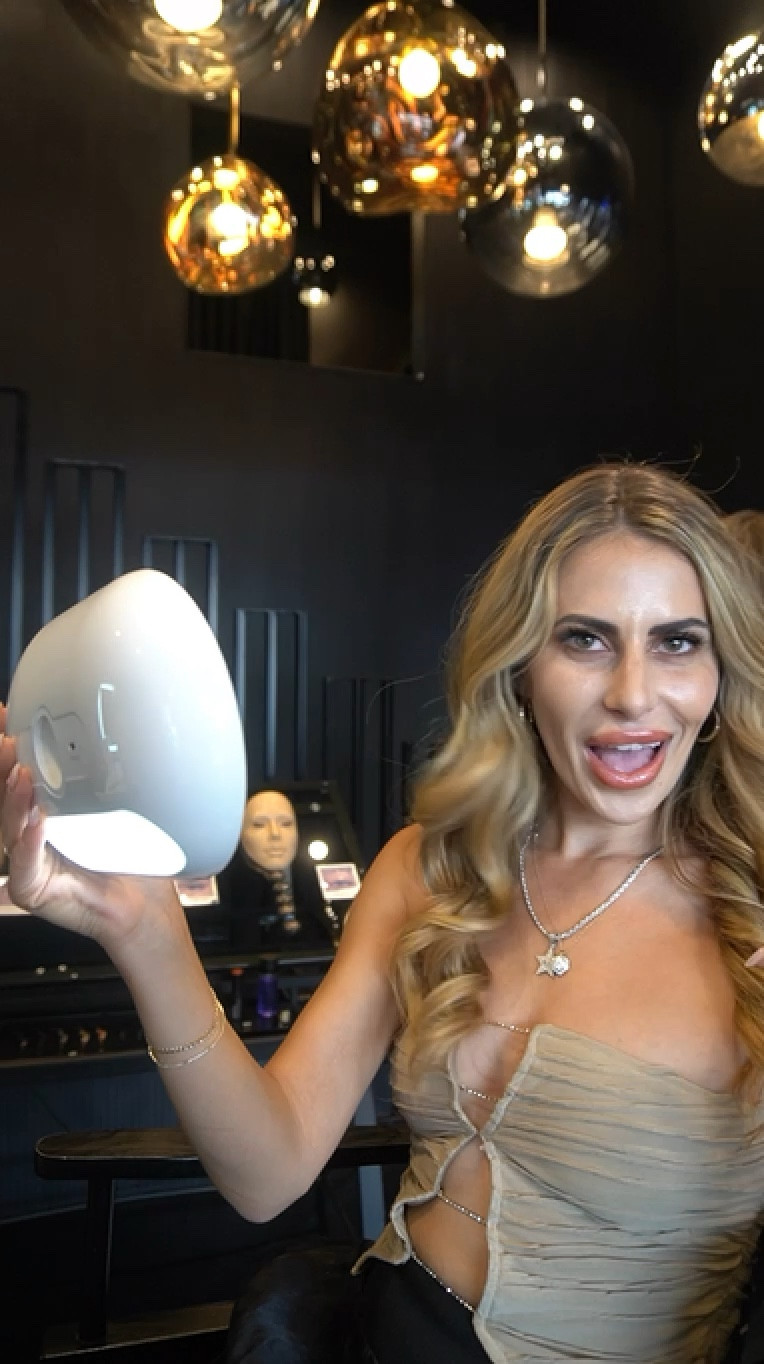 Lashify is one of my absolute favorite reusable falsh lash brands - so easy to use & looks phenomenal ✨

This link automatically gives you 10% off 🙌🏼 https://www.lashify.com/reneeash

#LTKBeauty #LTKSaleAlert #LTKGiftGuide