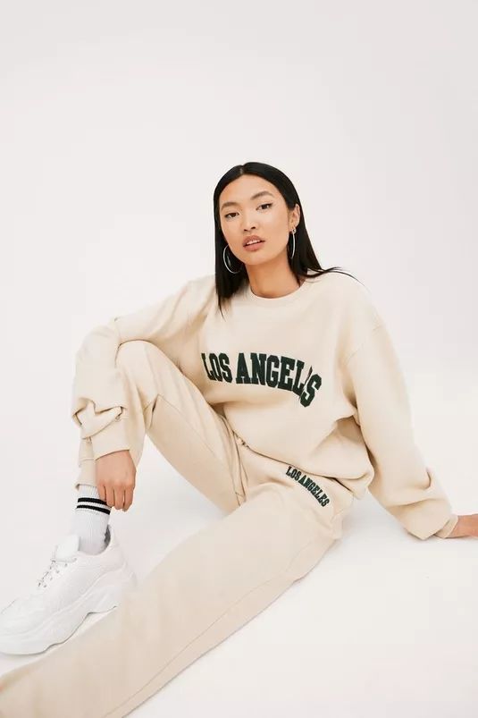 Los Angeles Oversized Embroidered Graphic Sweatshirt | Nasty Gal (US)