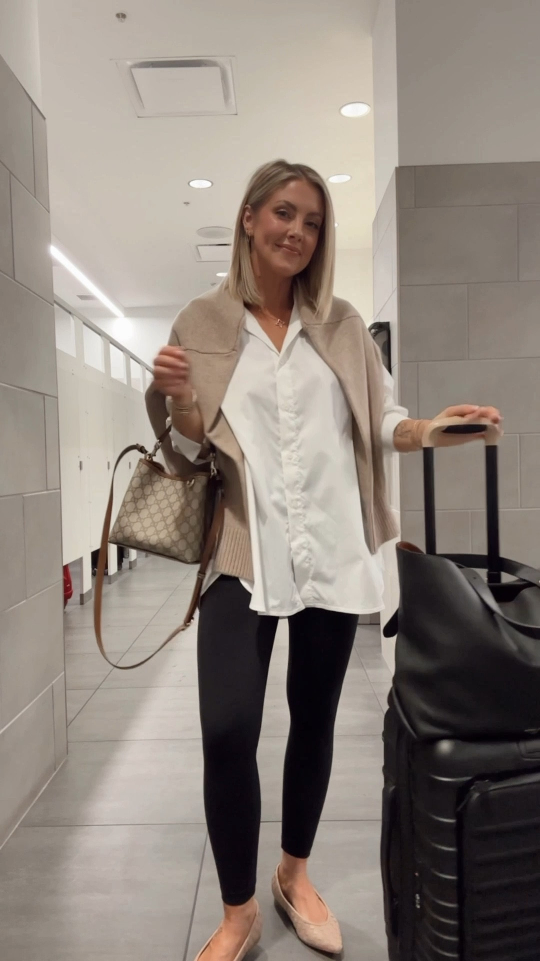 XS wrinkly resistant button down / Small cashmere sweater / Small Amazon leggings 

#LTKSaleAlert #LTKItBag #LTKTravel