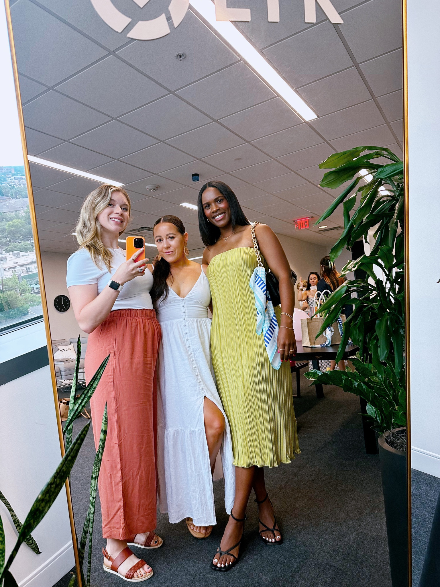 #urbanoutfitters #summerdresses #italiansummer #summerdress #straplessdress

#LTKSeasonal #LTKstyletip