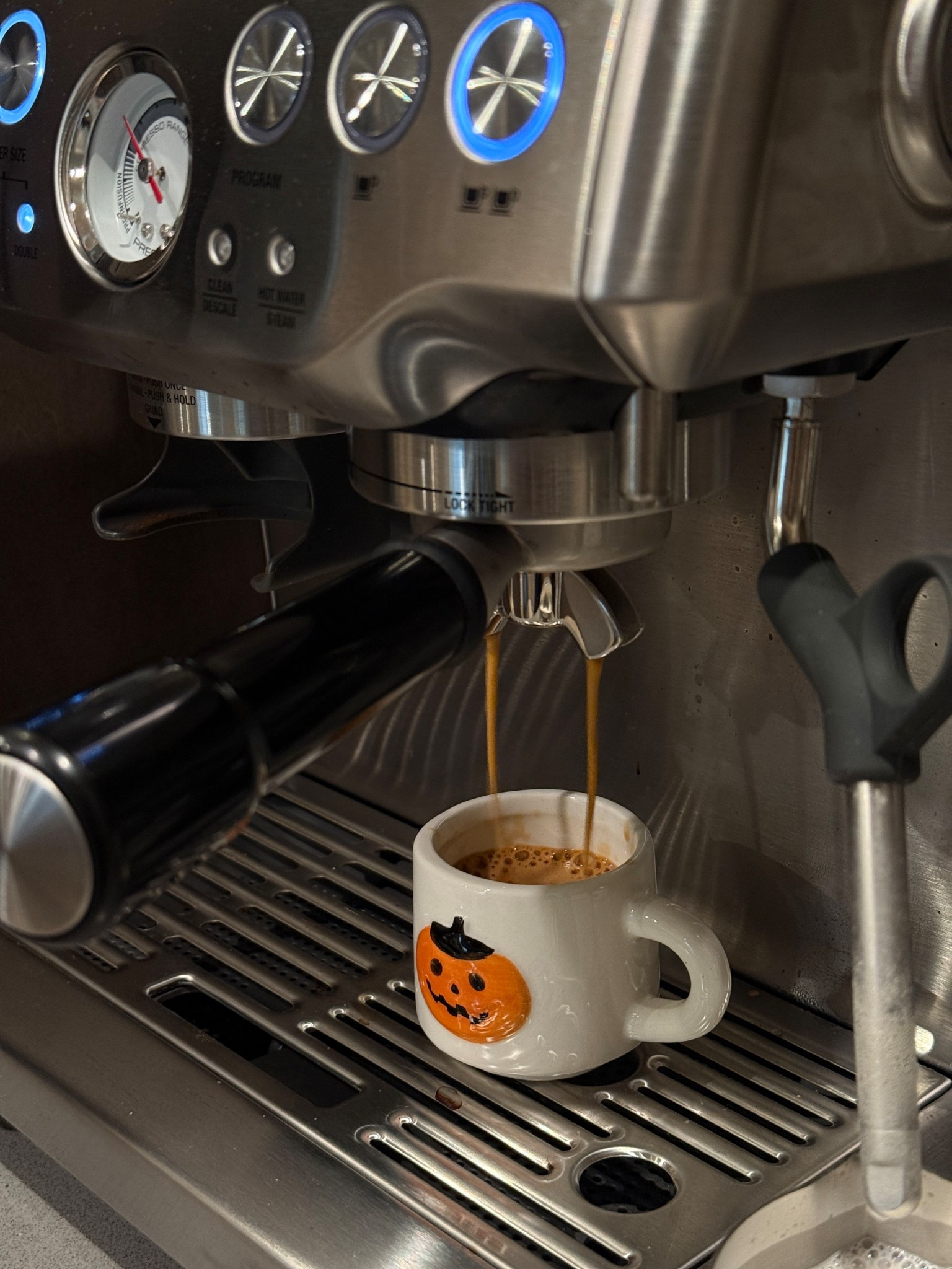 ☕️🎃👻