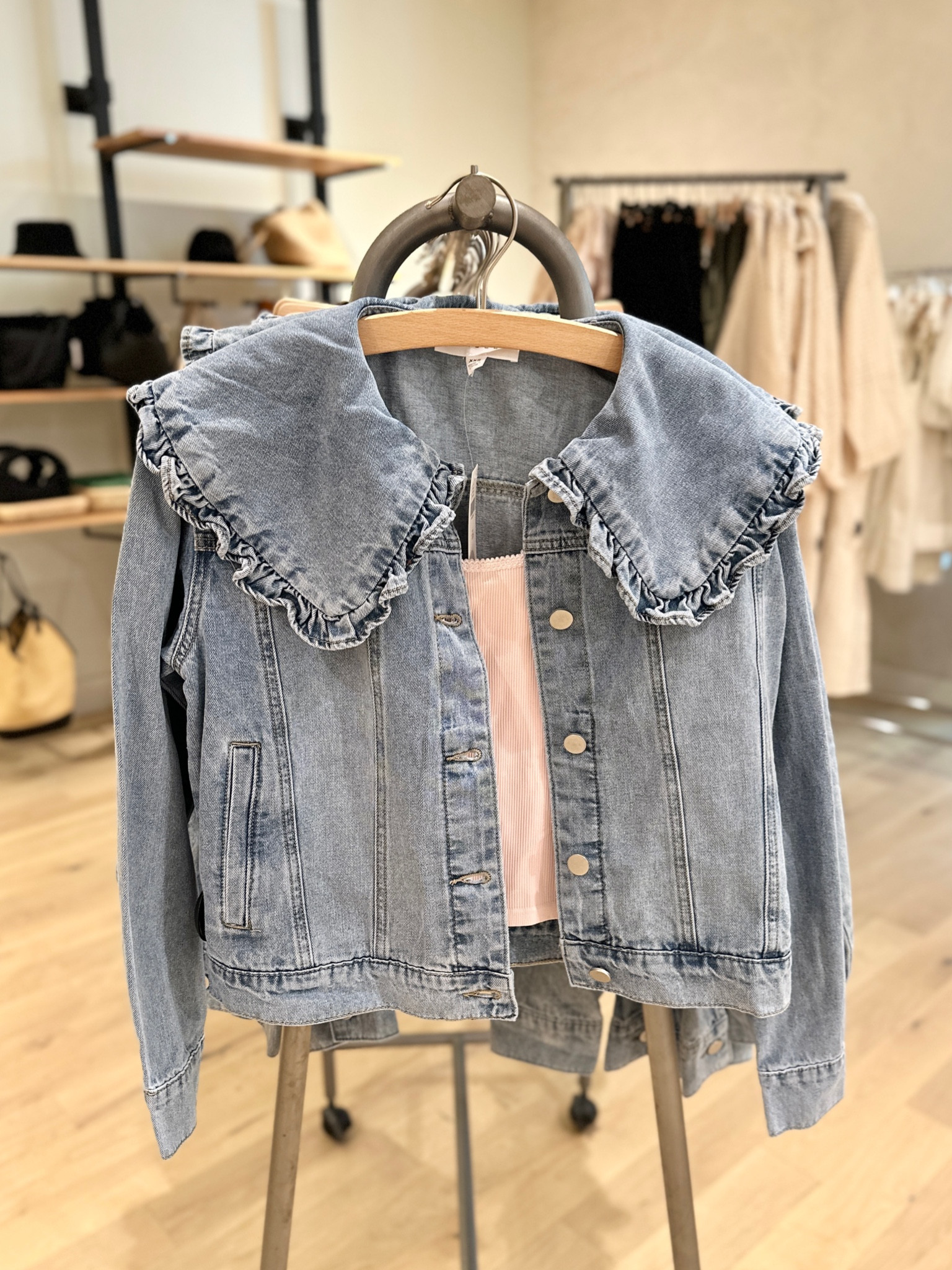 Peter Pan collar denim jacket 💕

#LTKstyletip #LTKfindsunder50 #LTKsalealert