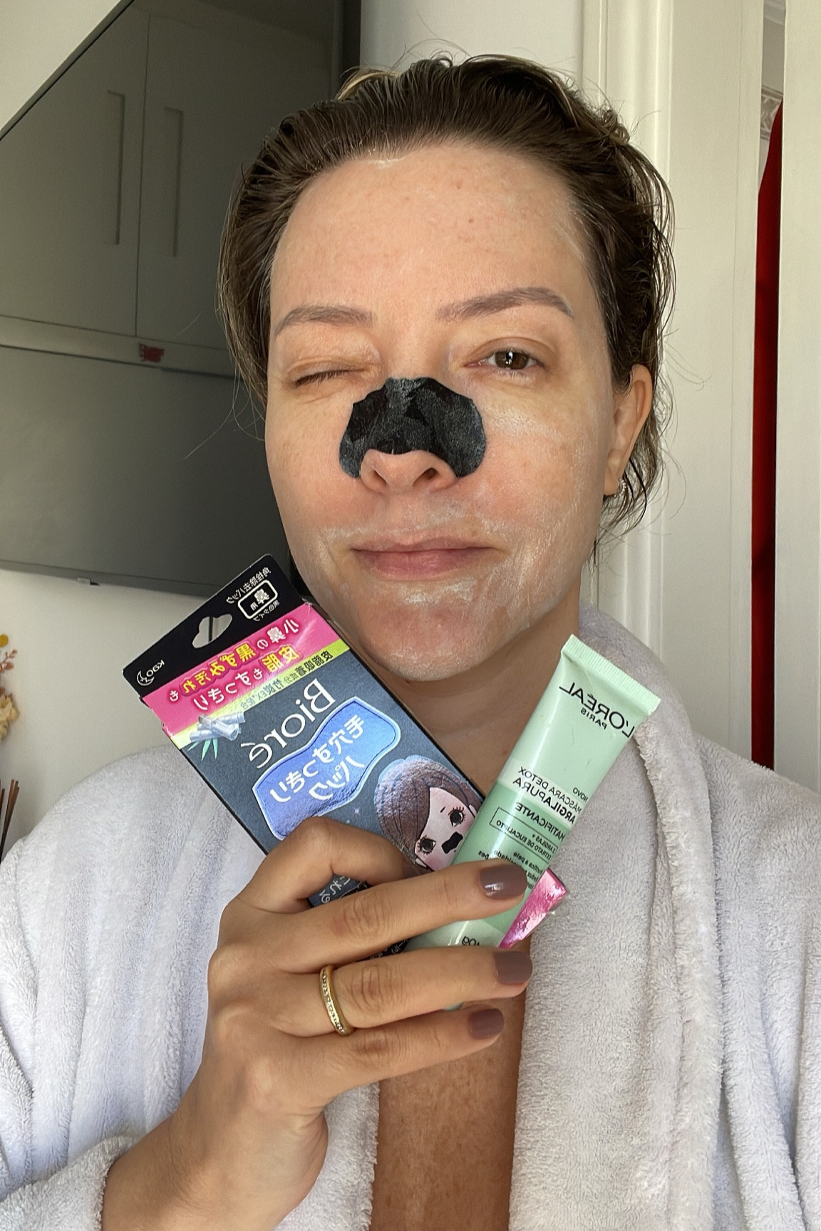 Skincare para ajudar a amenizar a oleosidade da minha pele e retirar os cravinhos indesejados...

#LTKbrasil #LTKbeauty