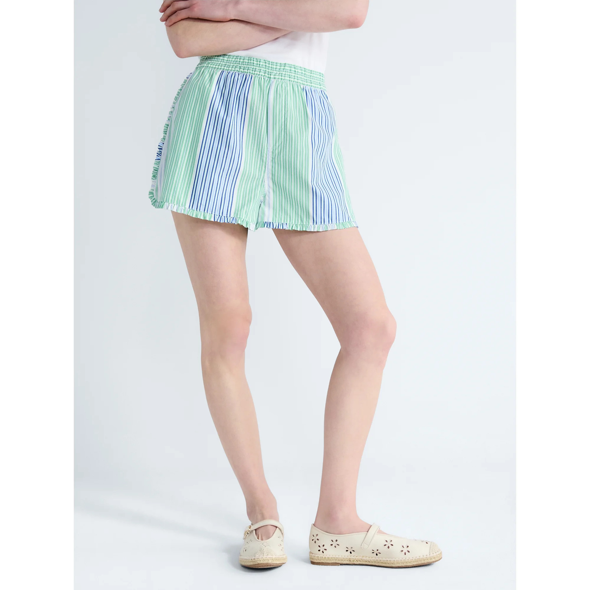 Free Assembly Women's and Women's Plus Ruffle Trim Cotton Poplin Shorts, 2.75" Inseam, Sizes XS-4... | Walmart (US)
