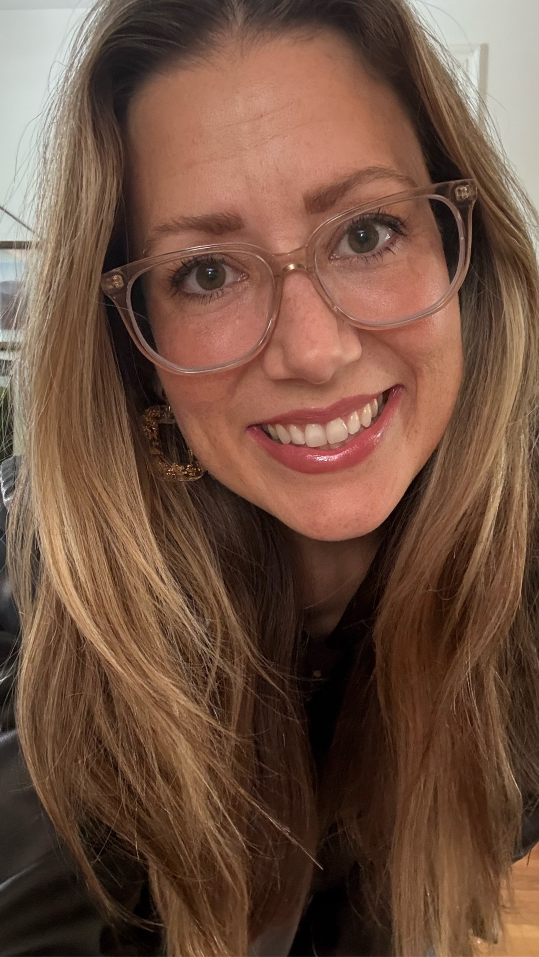 I found a very similar top, which is perfect for a night out, work, or holiday get together. 

These high waist wide leg jeans run tts and are great. These are the regular length  

#LTKdayinmylife #LTKootd