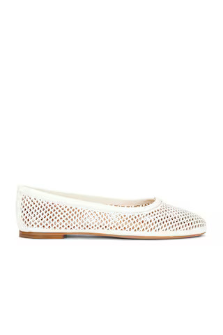 Chloe BALLERINAS MARCIE in Eierschale - White. Size 36 (also in 38). | FWRD 