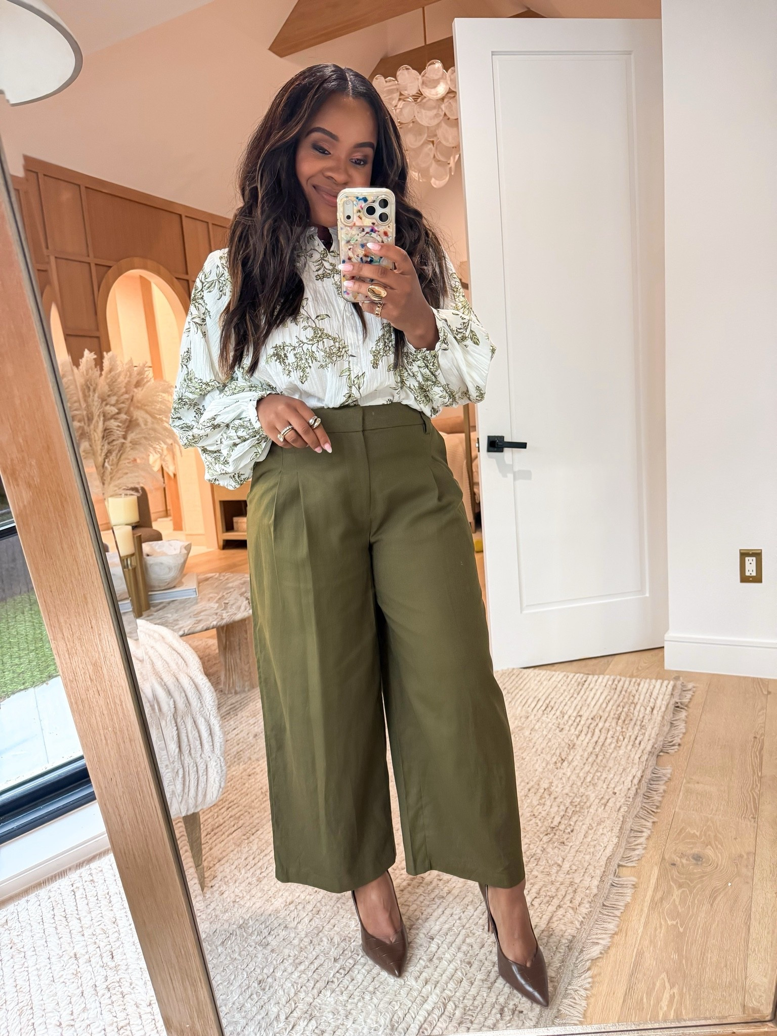 Affordable work outfit from Walmart and it’s so flattering 🤩

#LTKootd #LTKgrwm #LTKMidsize