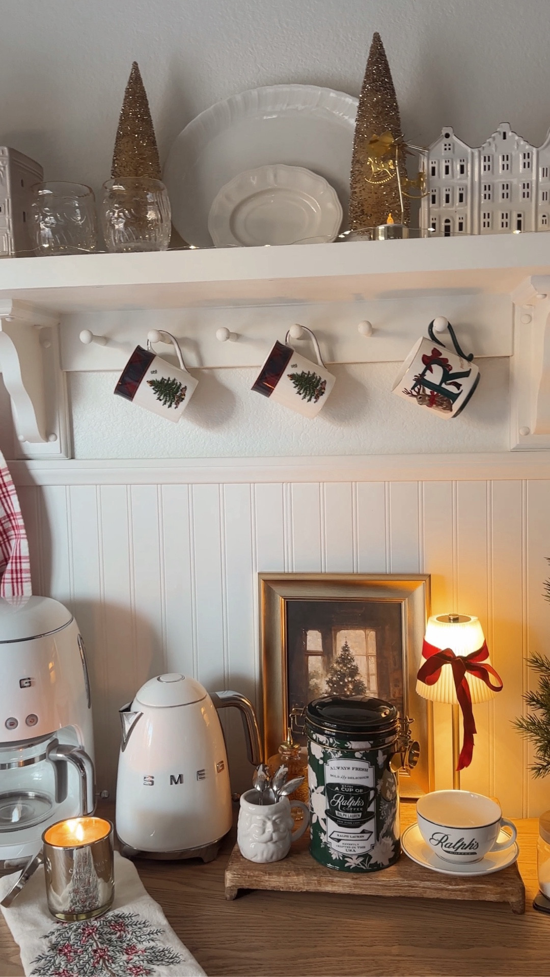 Christmas coffee bar☕️♥️✨

#LTKSeasonal #LTKHome #LTKHoliday