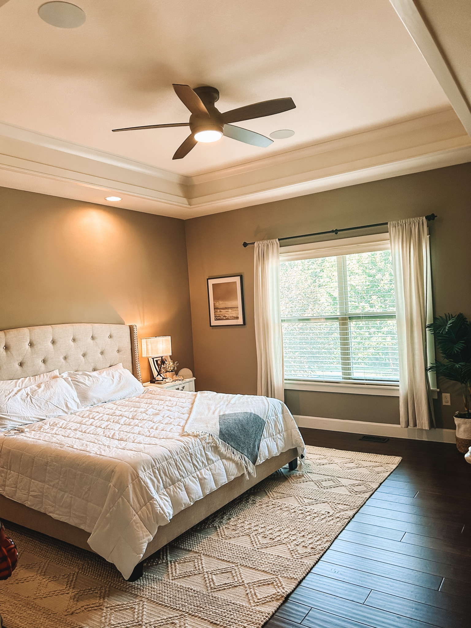 Bedroom reveal! Here you can find the exact bedframe🫶🏻