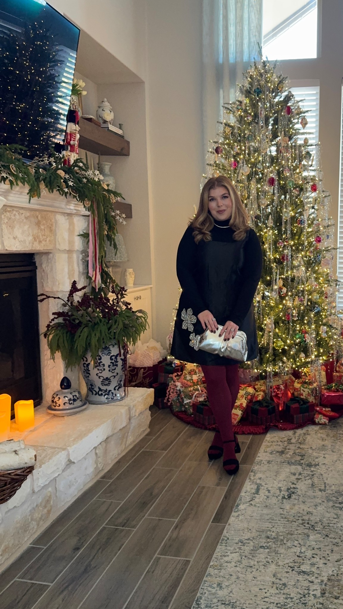 A guarantee sale out dress, under $35! 

#LTKSeasonal #LTKgrwm #LTKHoliday