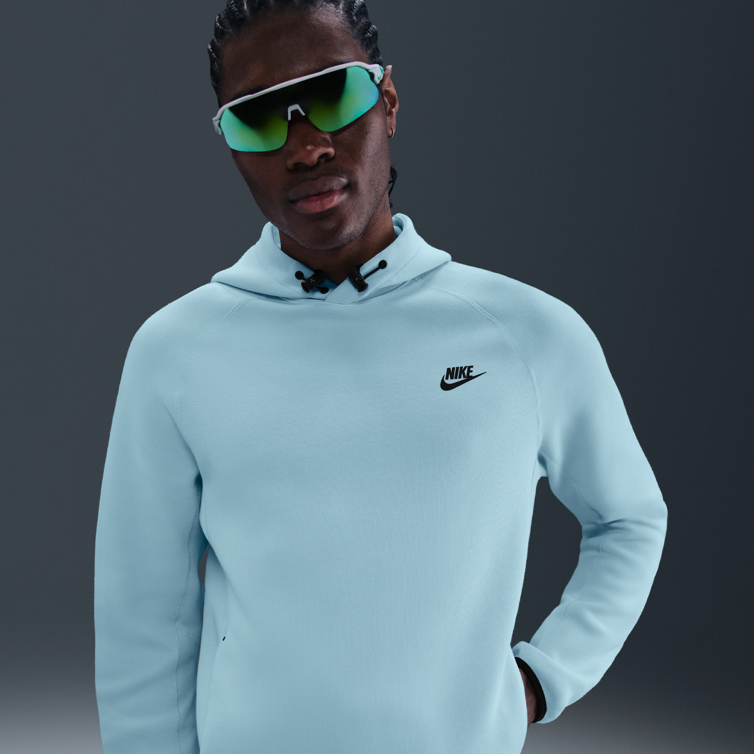 Men's Nike Sportswear Tech Fleece Pullover Hoodie in Blue | FB8016-474 | Nike (US)