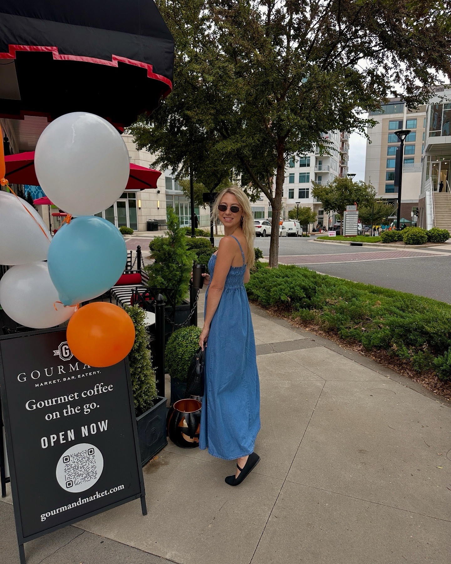 I’m loving these flats 🥿 I own them in red and black. They fit true to size! The sunnies are a popular look but love them so much. The gold details on the side are nice paired with jewelry ✨ #balletflats #flats 

#LTKFindsUnder50 #LTKShoeCrush