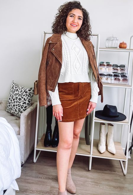 Thanksgiving outfits, fall outfits, sweater, suede moto jacket, corduroy mini skirt, fall skirt, booties 

#LTKstyletip #LTKSeasonal #LTKHoliday